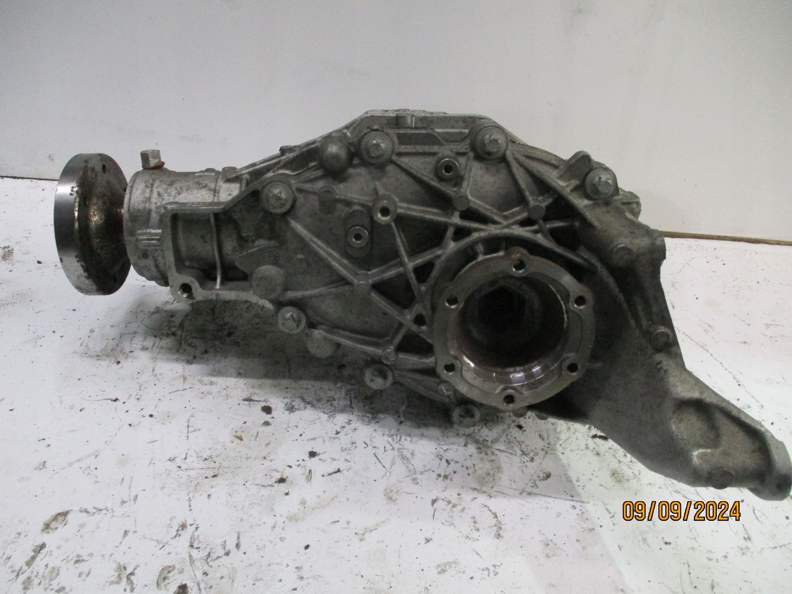differenciál differenciál far hátsó AUDI A4 8W0 2,0TFSI QBZ