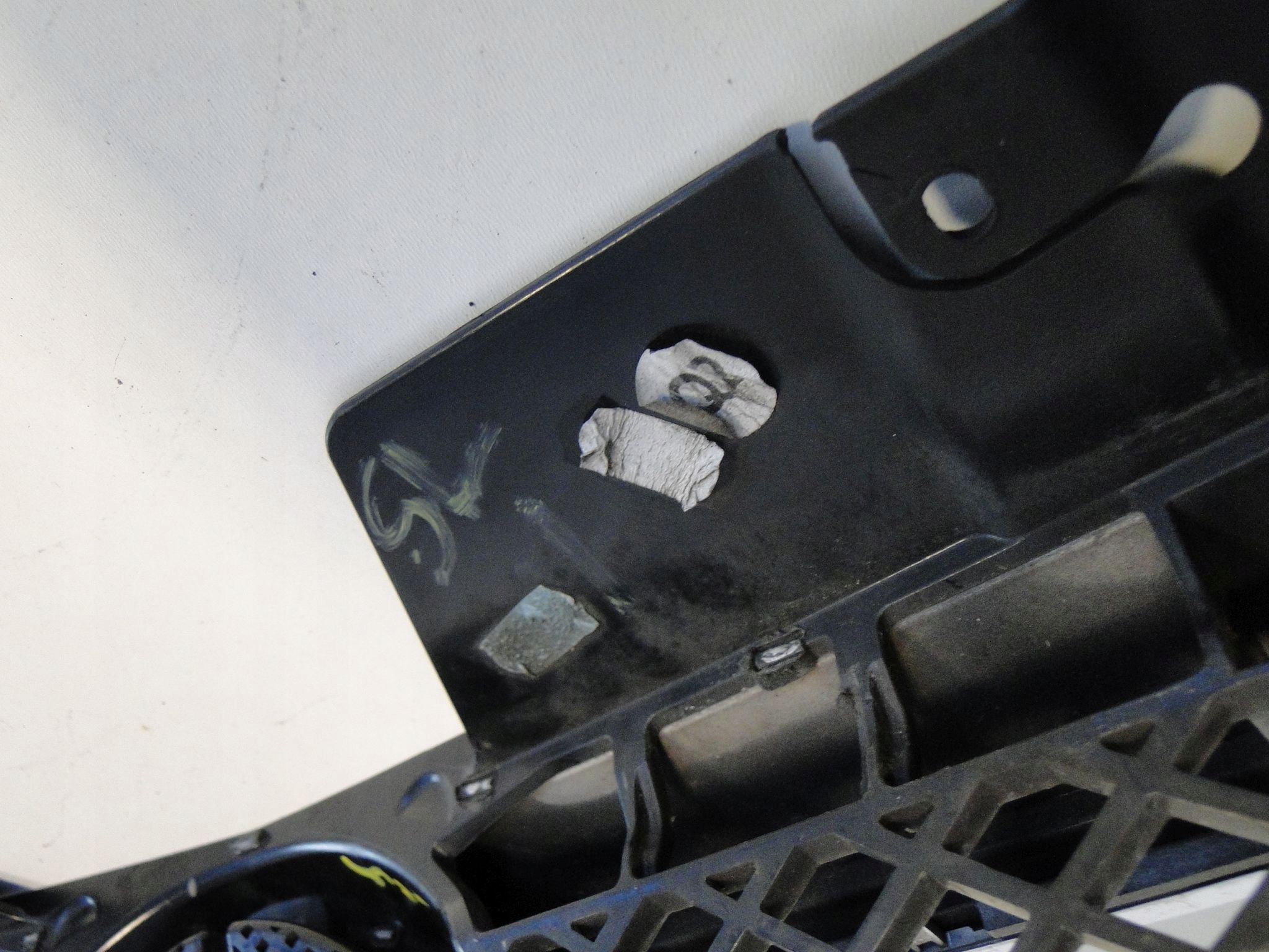 MERCEDES SL R230 230 LIFT GRILL ATRAPA BEZ KAMERY Strona zabudowy przód