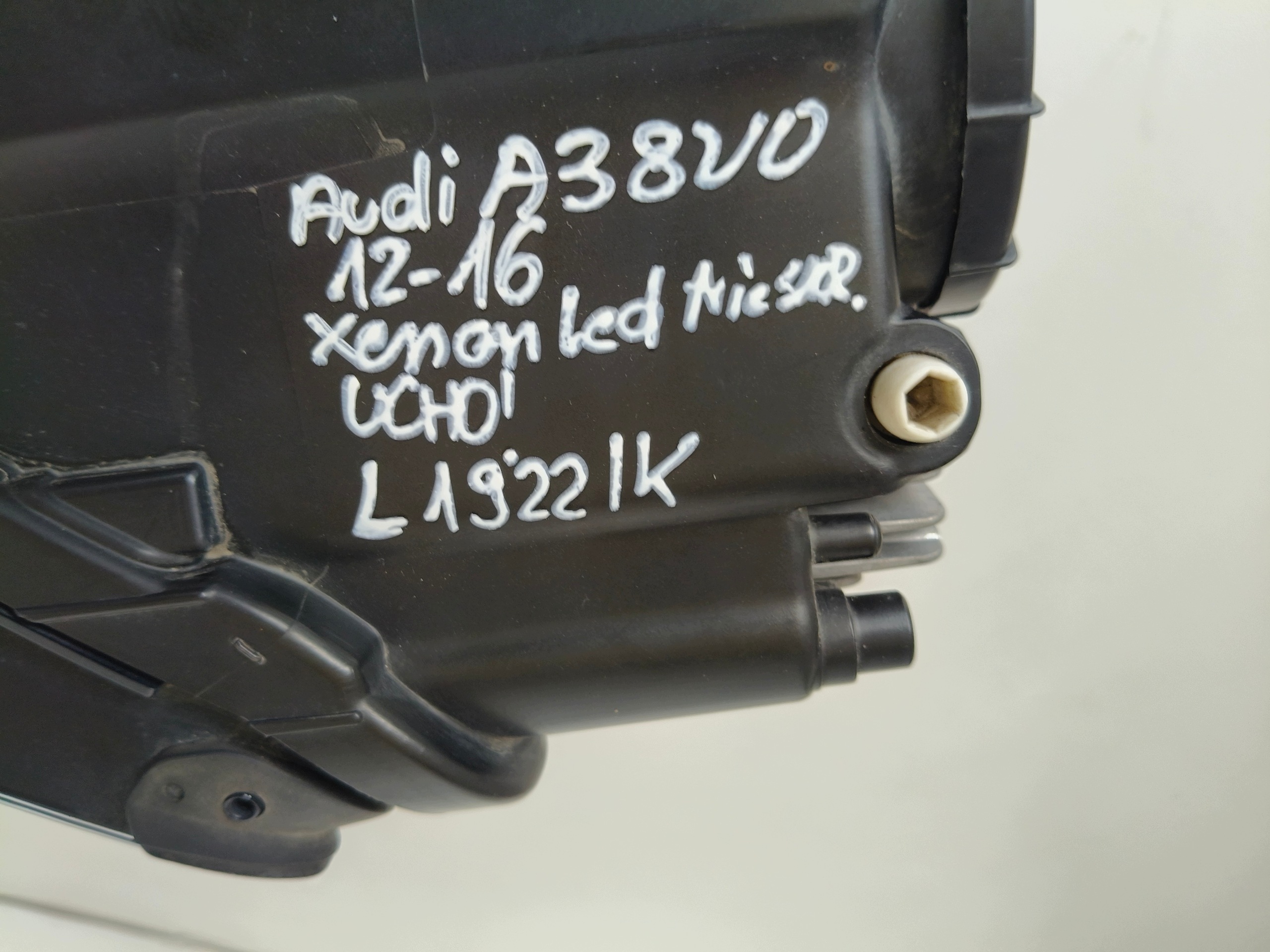 licht links REFLEKTOR AUDI A3 8V 8V0 12-16 XENON LED