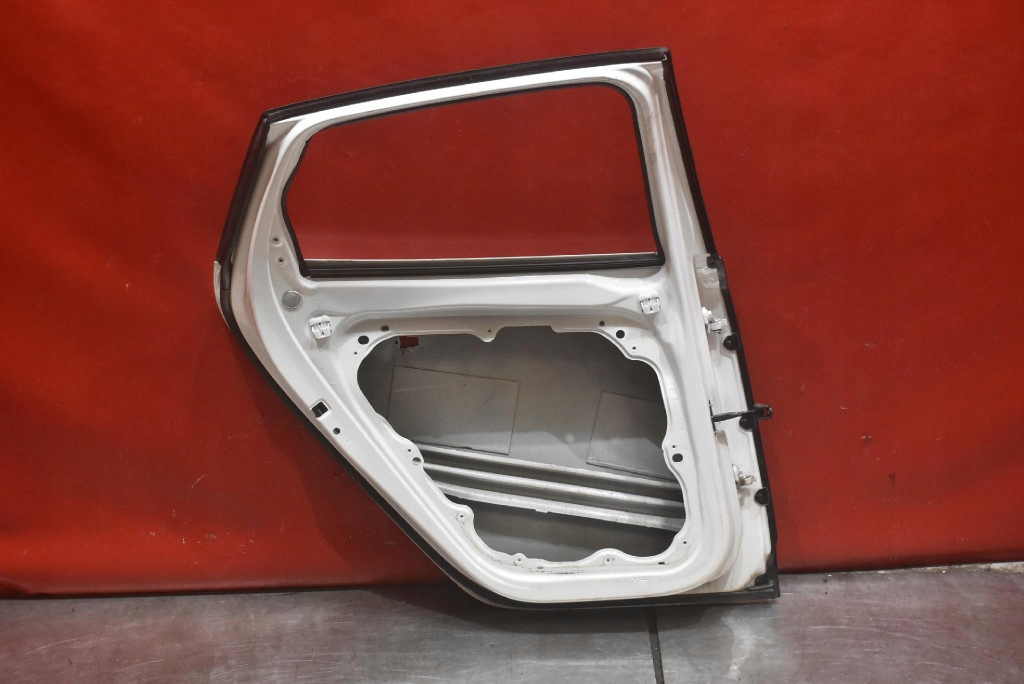 Tür links heck hinten WHITE SOLID VOLVO V40 2 II 5D HB 12-16