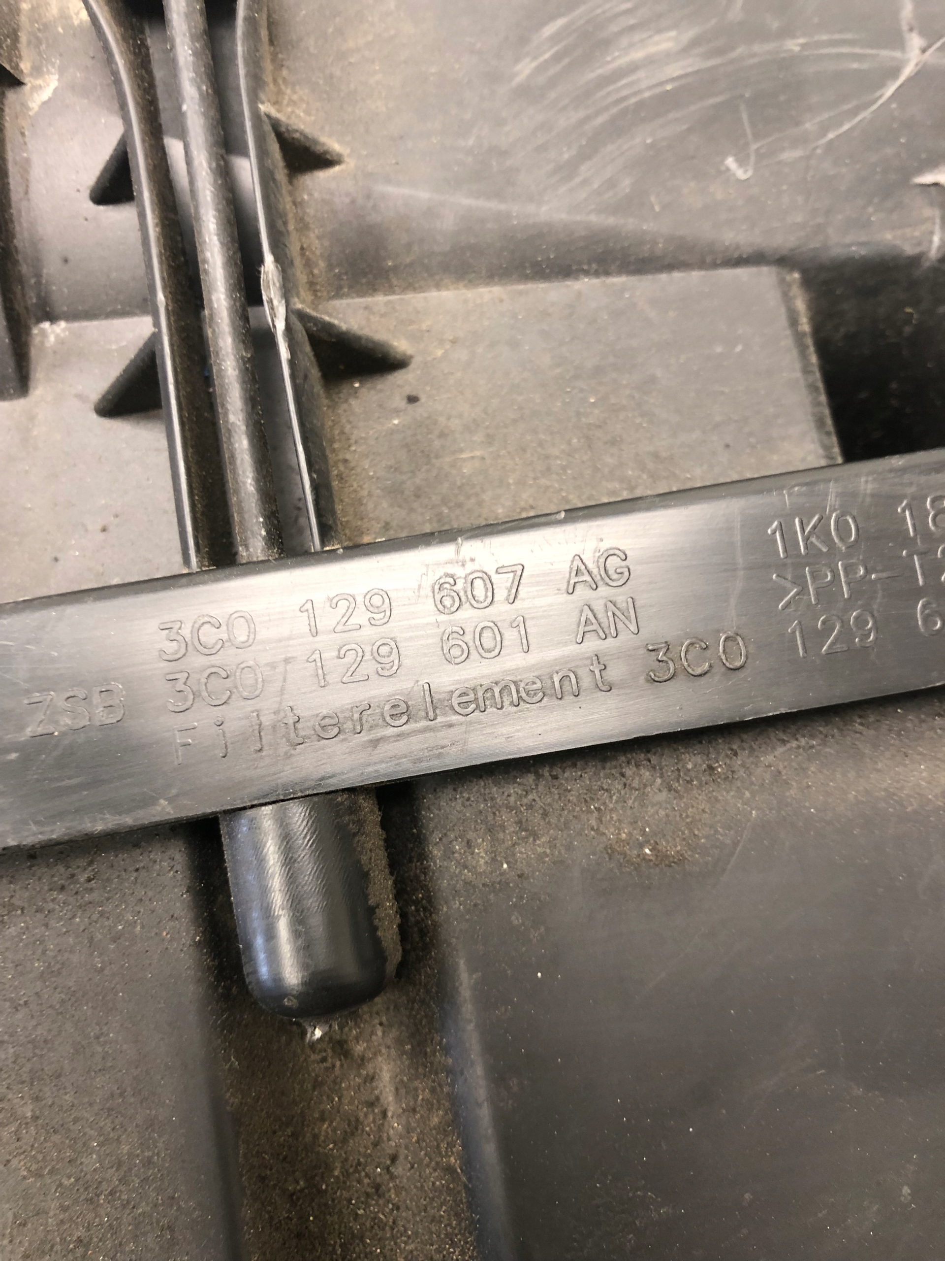 Gehäuse filter luft VW 3C0129607AG