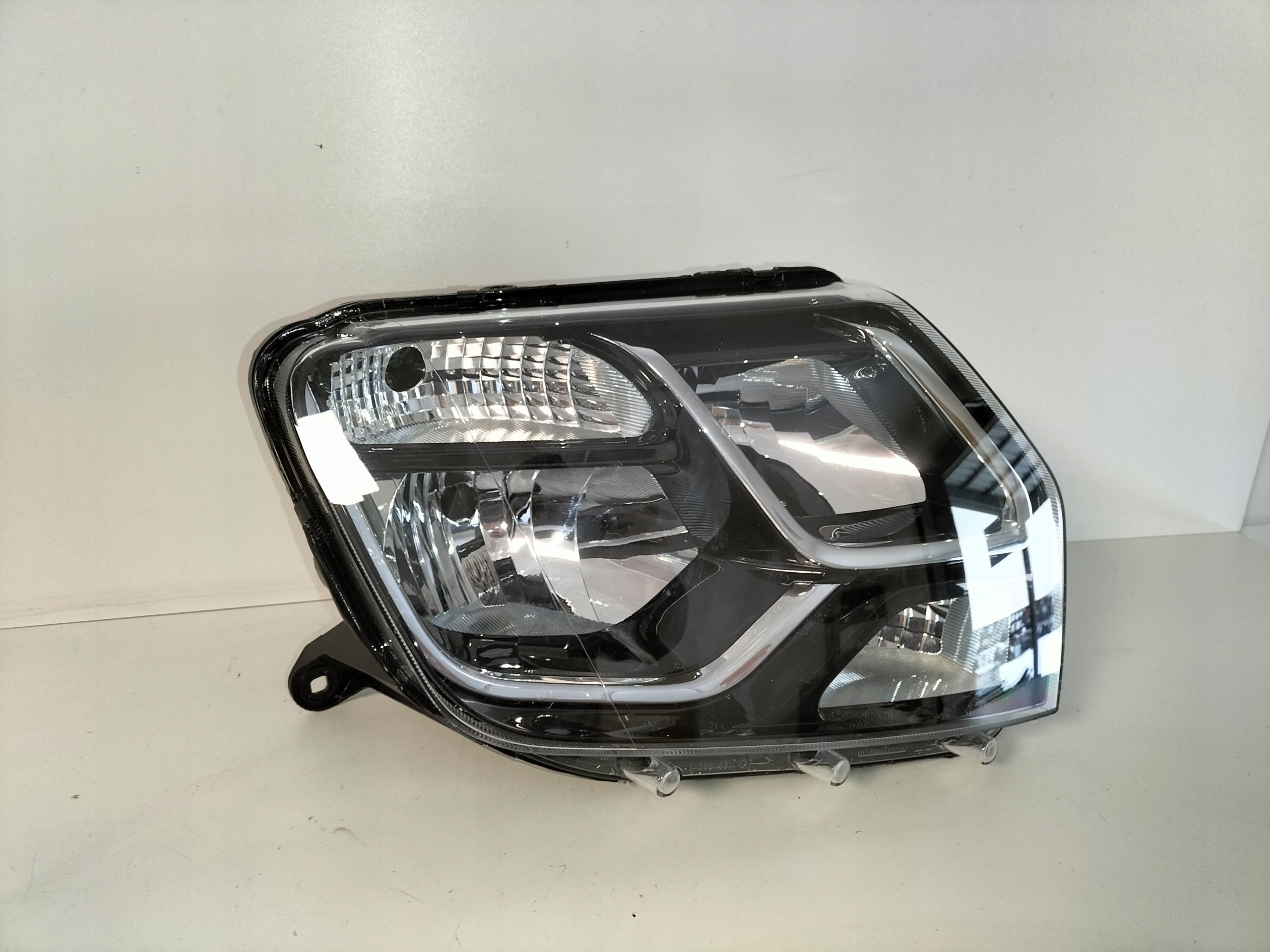 light front reflektor right DACIA DUSTER and LIFT 15-17