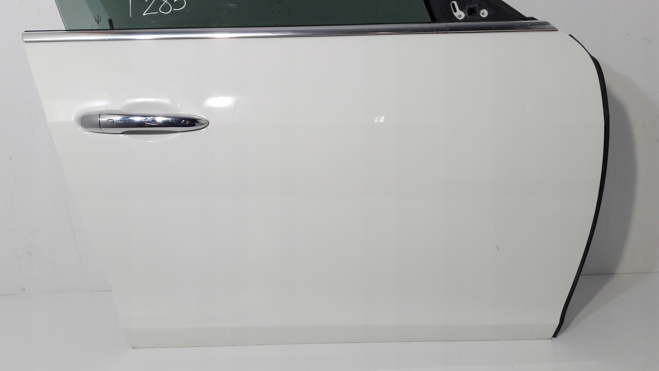 MASERATI GHIBLI door front right BIALE (T283)
