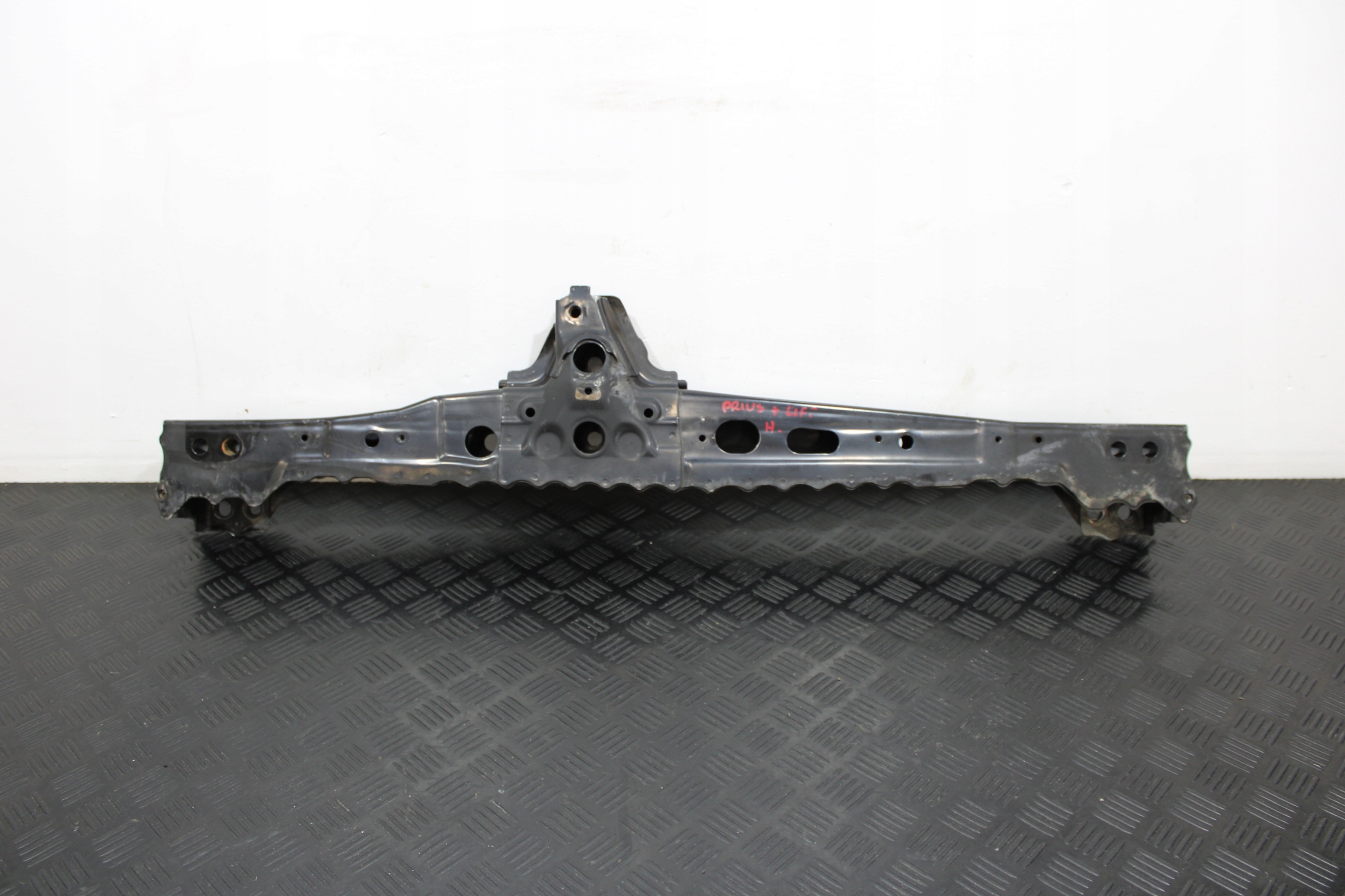 sider console engine mount TOYOTA PRIUS + plus LIFT