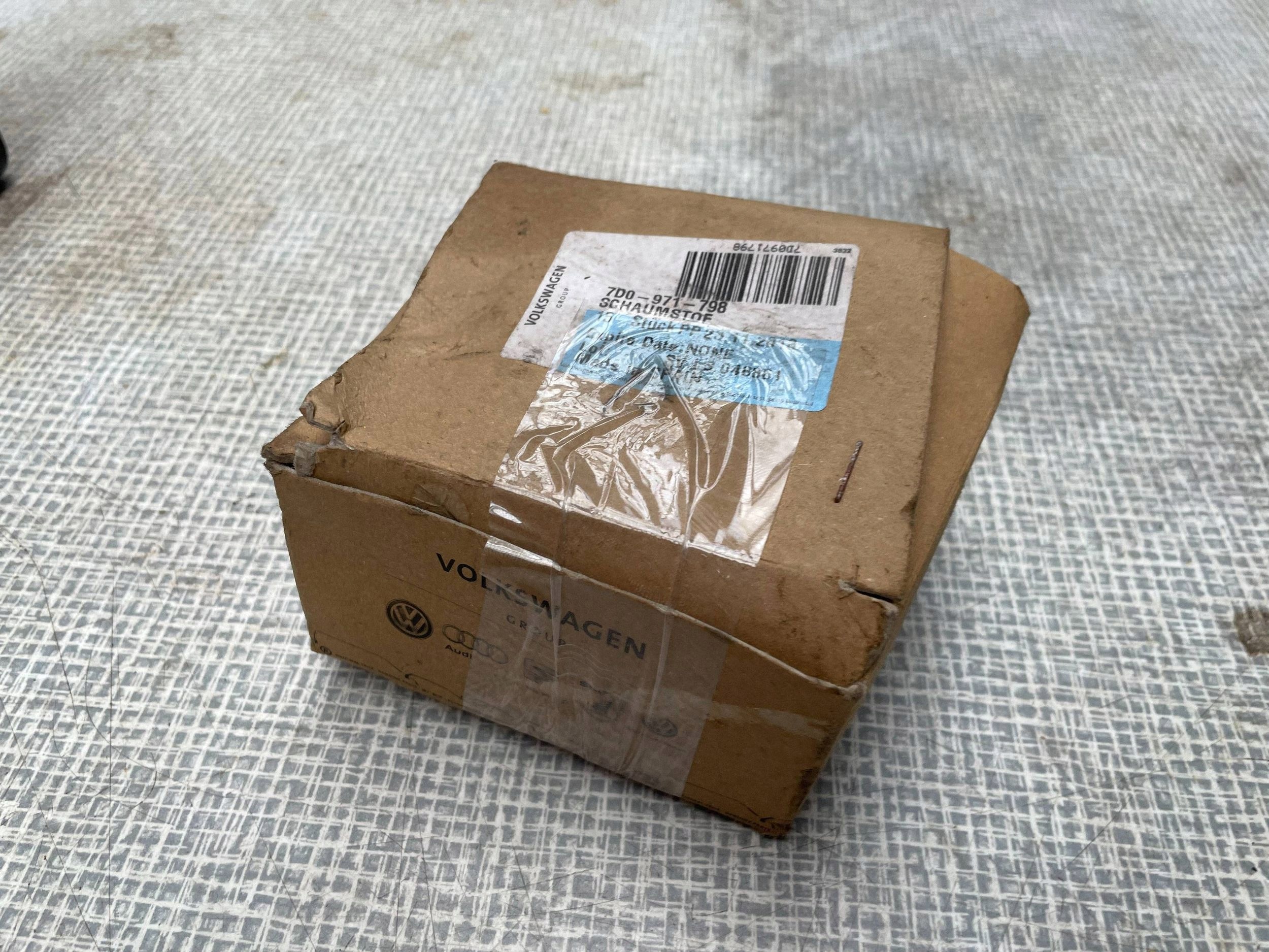 GABKA DO SIEDZEN VOLKSWAGEN MULTIVAN T6 7D0971798 @A