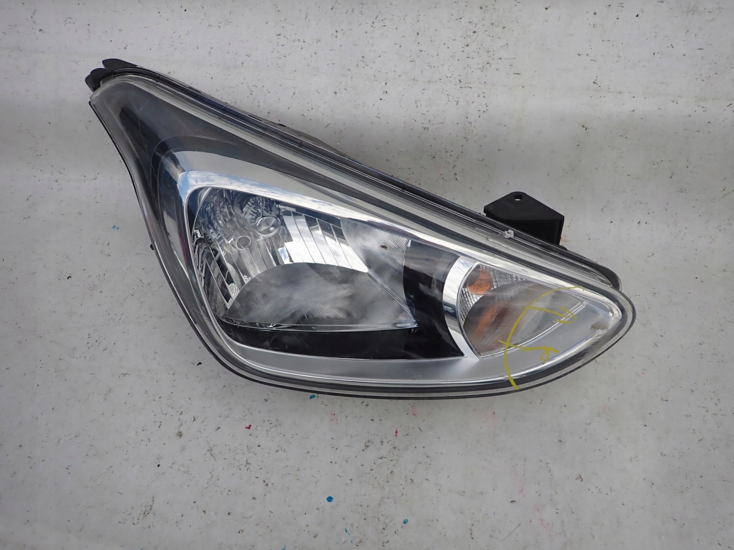 HYUNDAI I10 II 14-> light right front front