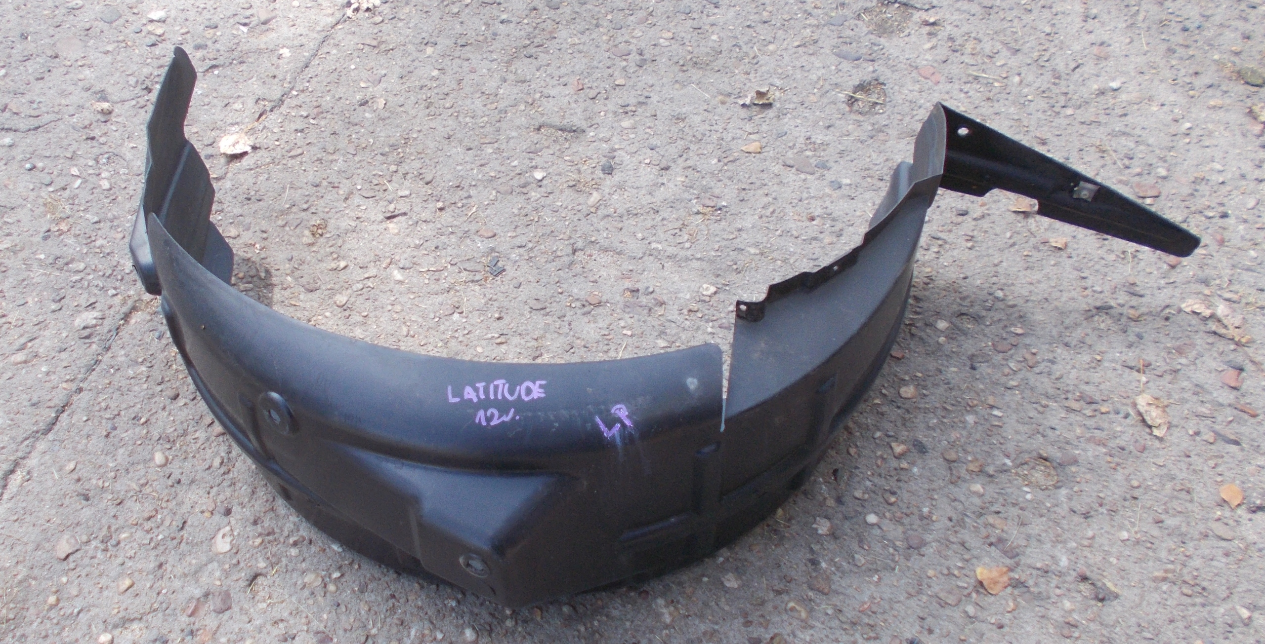 RENAULT LATITUDE 3.0 DCI 12R mudguard right rear part 767460009R