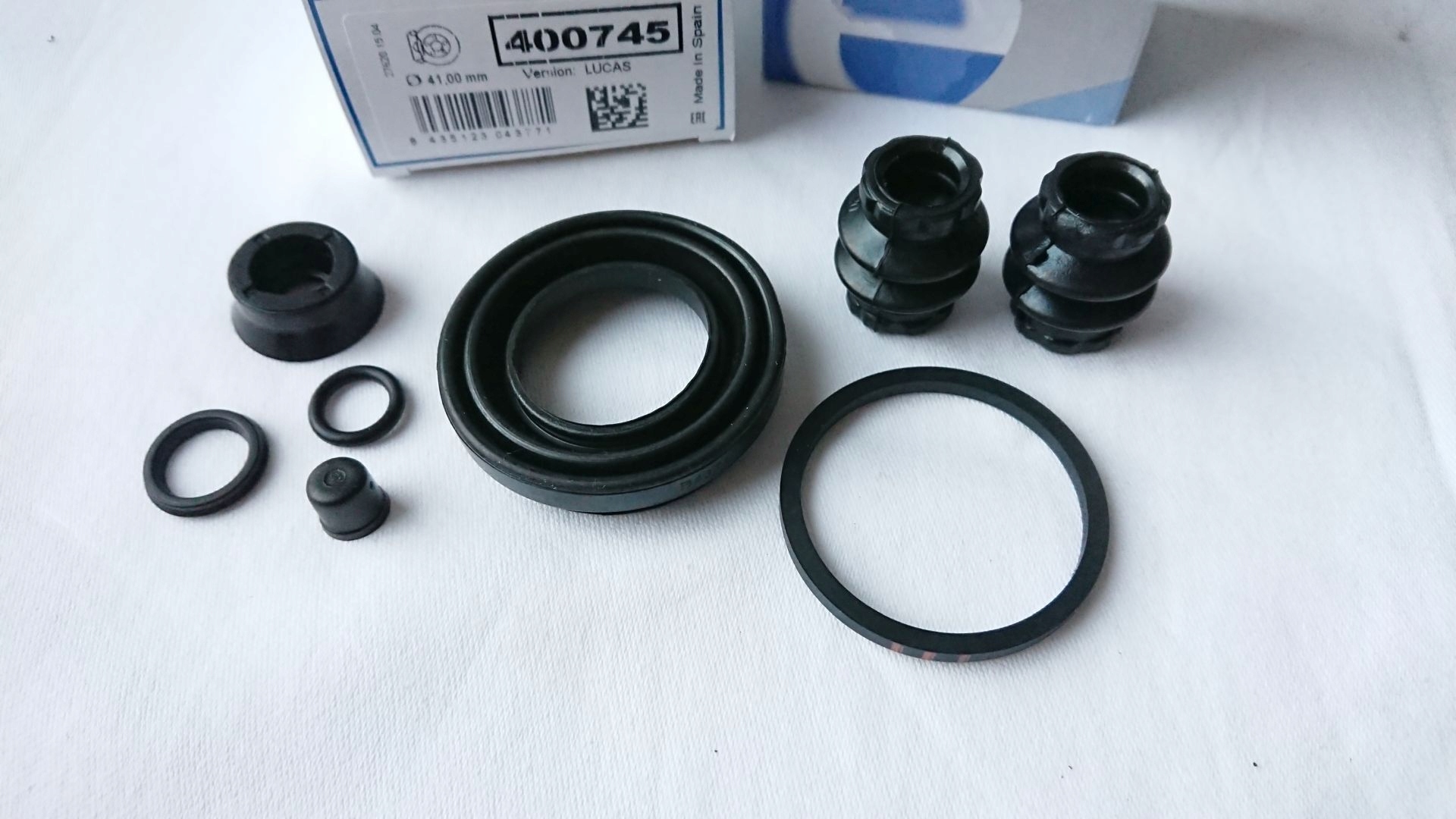 ZESTAW NAPRAWCZY ZACISKU TYŁ OPEL ZAFIRA B Numer katalogowy części 400745