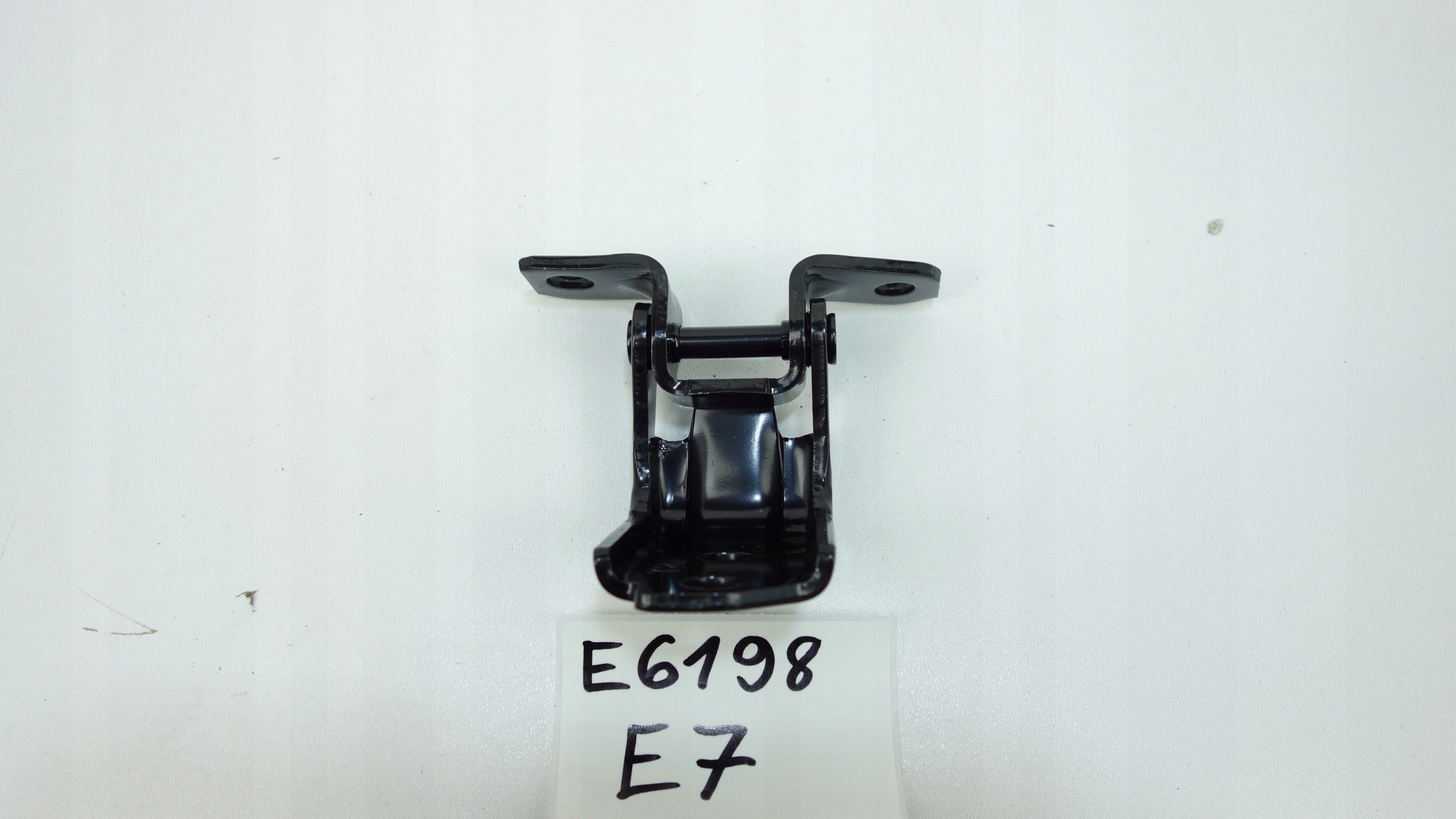 limiter door left rear part MAZDA 2 III DL,DJ 2015- D09L73240