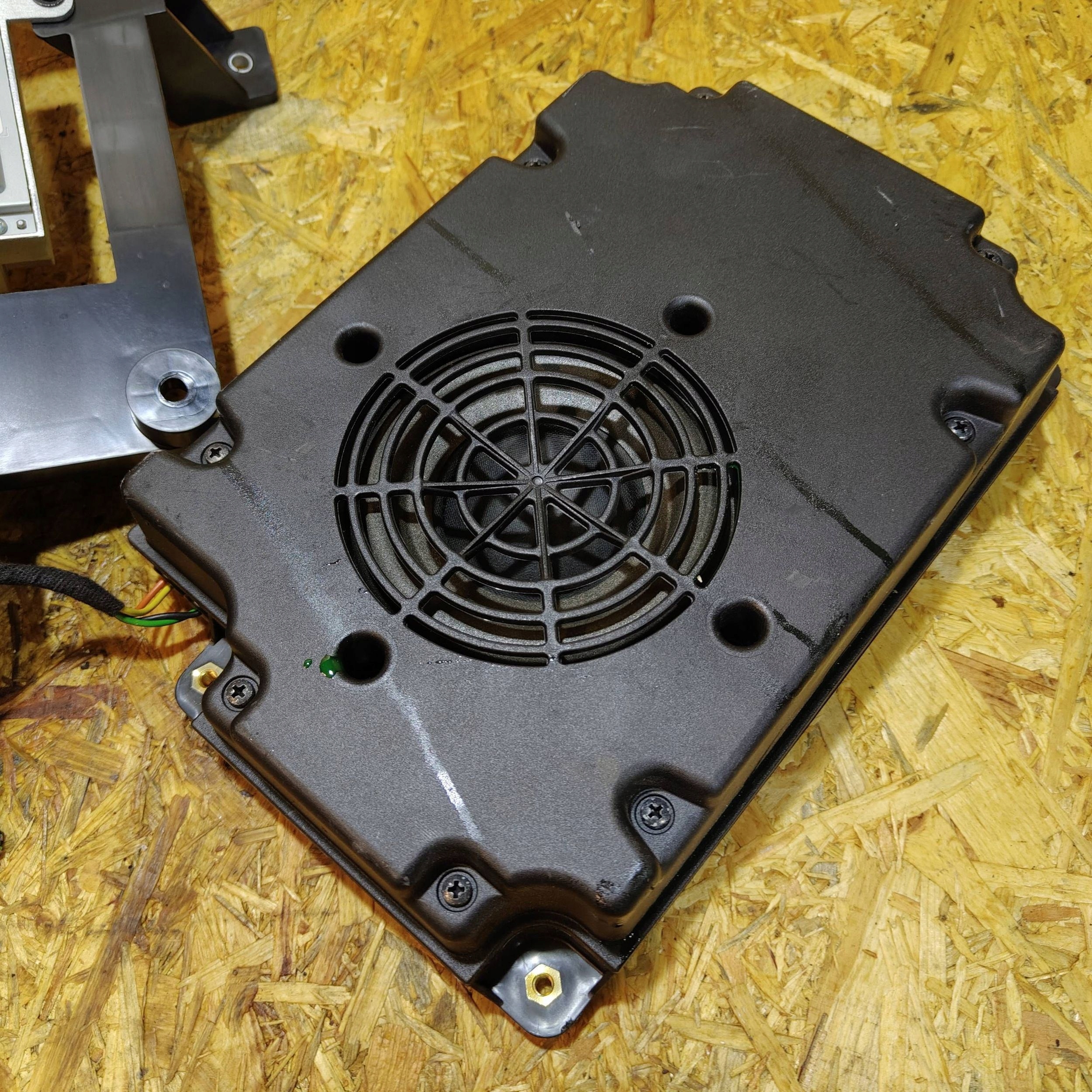 amplifier Citroen C3 Aircross 9815470180