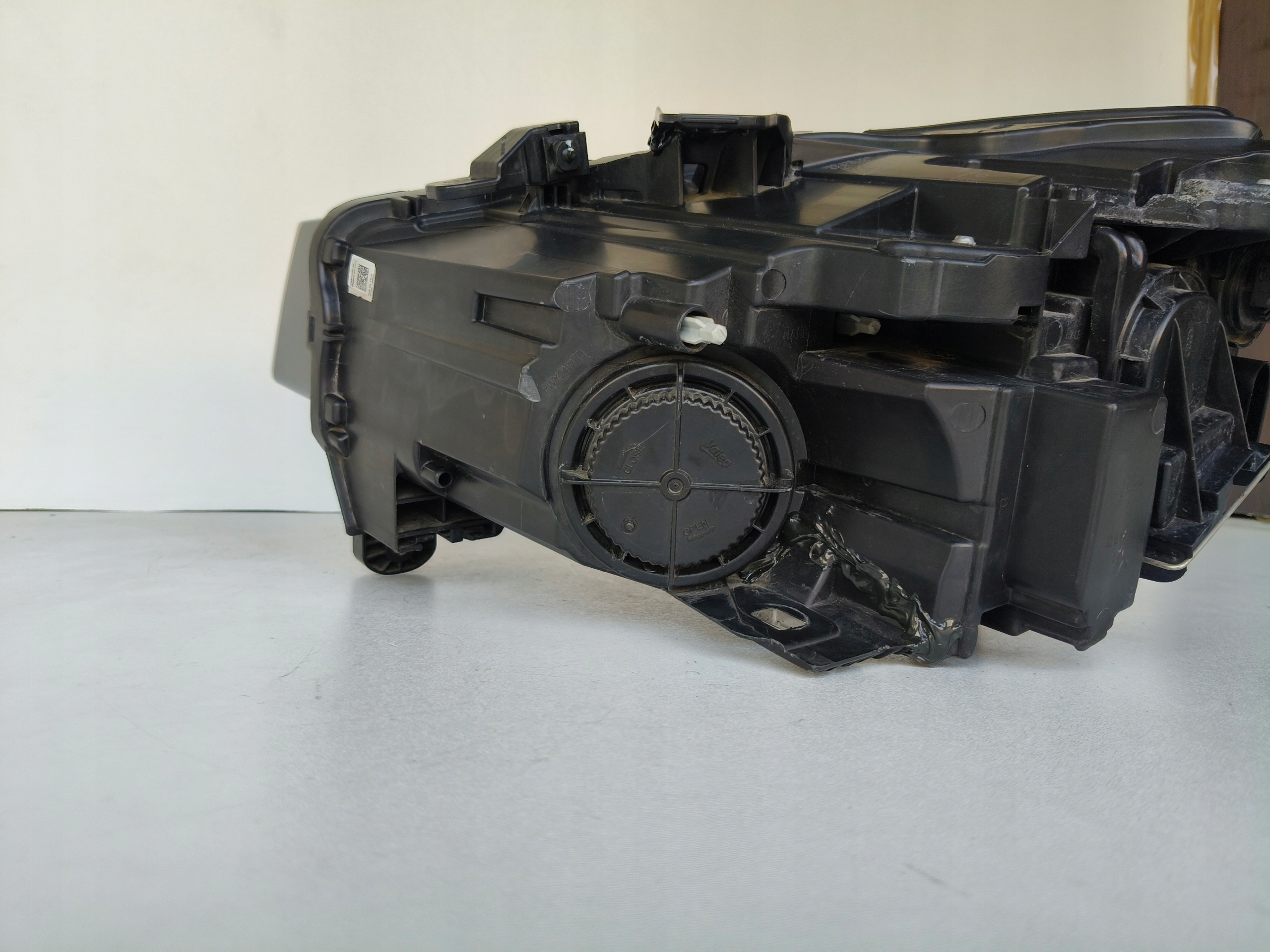 light right REFLEKTOR AUDI Q2 81A 16