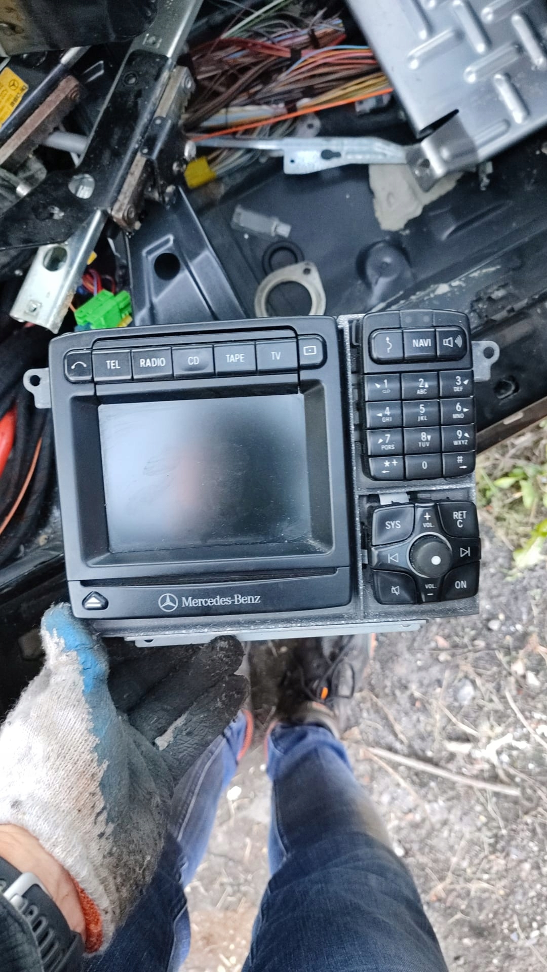 Автомагнітола Command W220 Mercedes