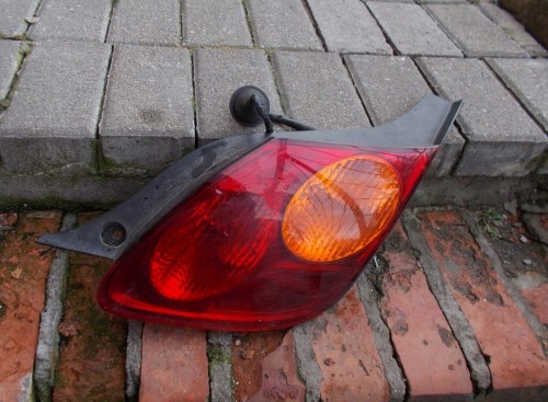 LEXUS SC430 SC 400 01+ PRAWA TYLNA LAMPA ORYGINAŁ