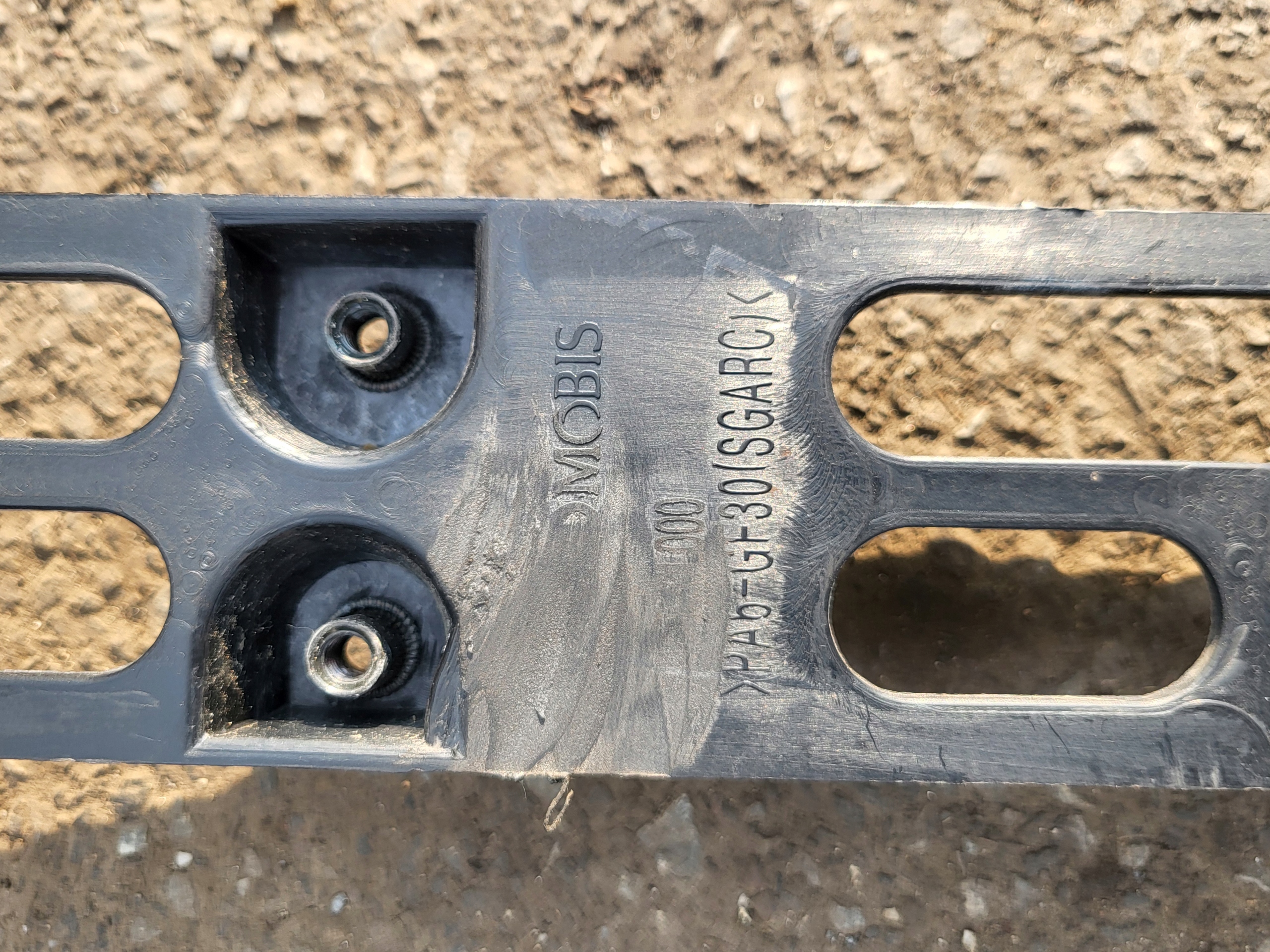 front body wall pillar iron HYUNDAI TUCSON and 1 OE EU