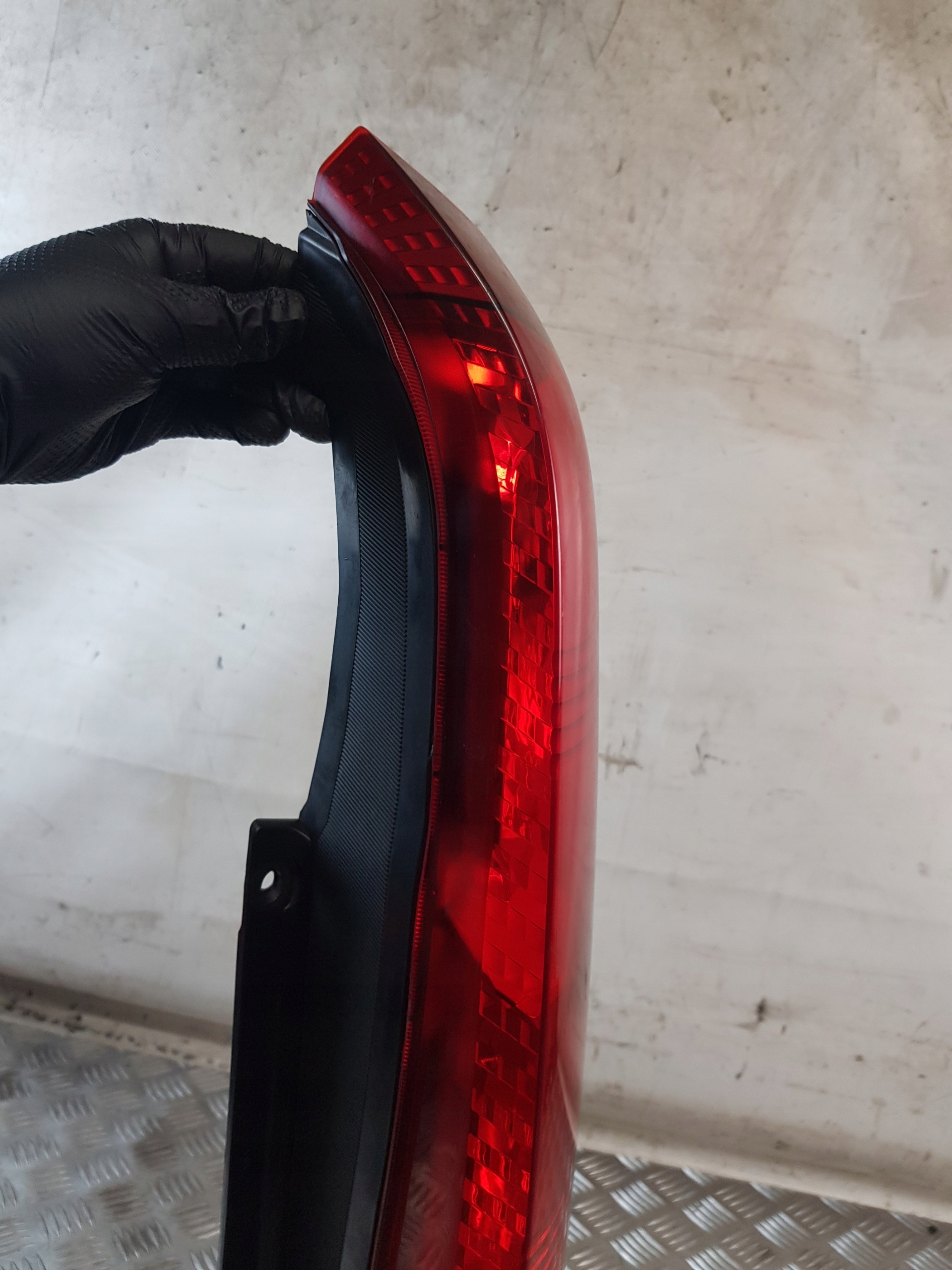 light right rear part NISSAN X-TRAIL T30 EUROPA
