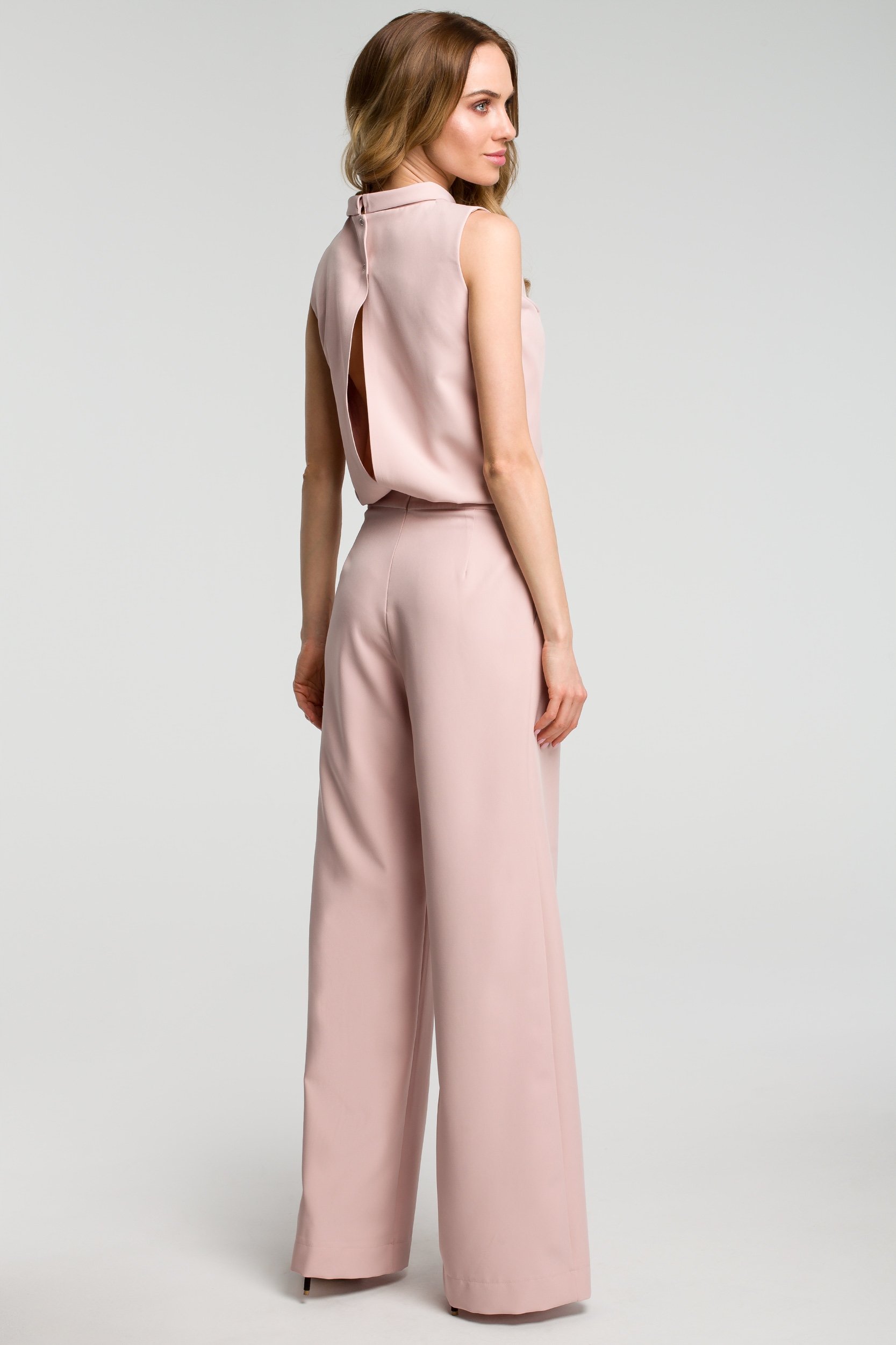 DAMSKI KOMBINEZON KOBIECY ELEGANCKI BEZ RĘKAWÓW LUŹNY LEKKI PUDROWY 40 L Kolor różowy