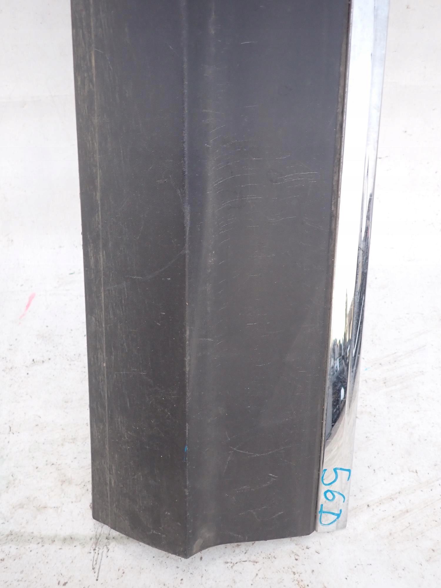 VW TIGUAN II 2 16-24 cap moulding door left front