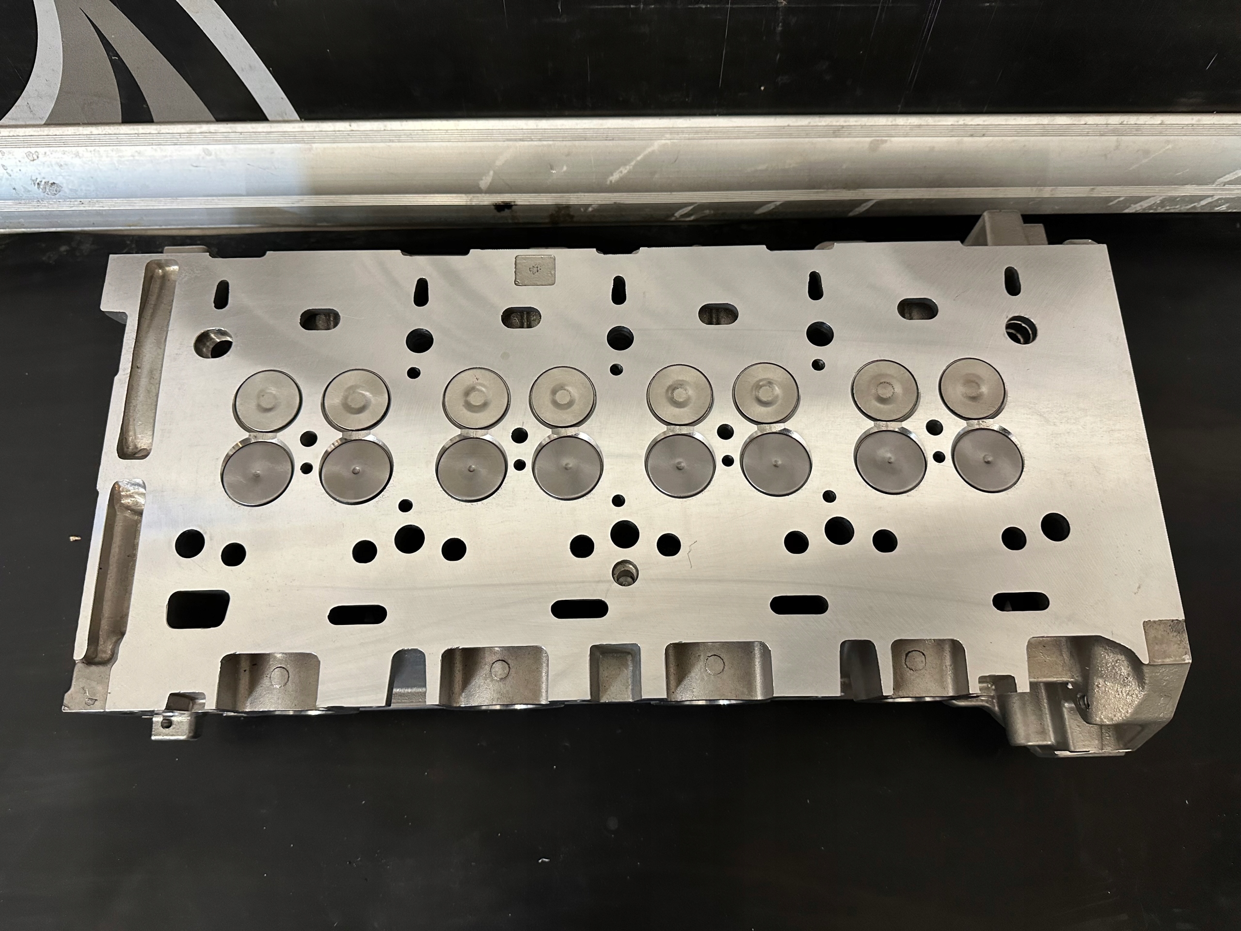 NOWA GŁOWICA RENAULT Trafic Master OPEL 2.2 2.5 DCI