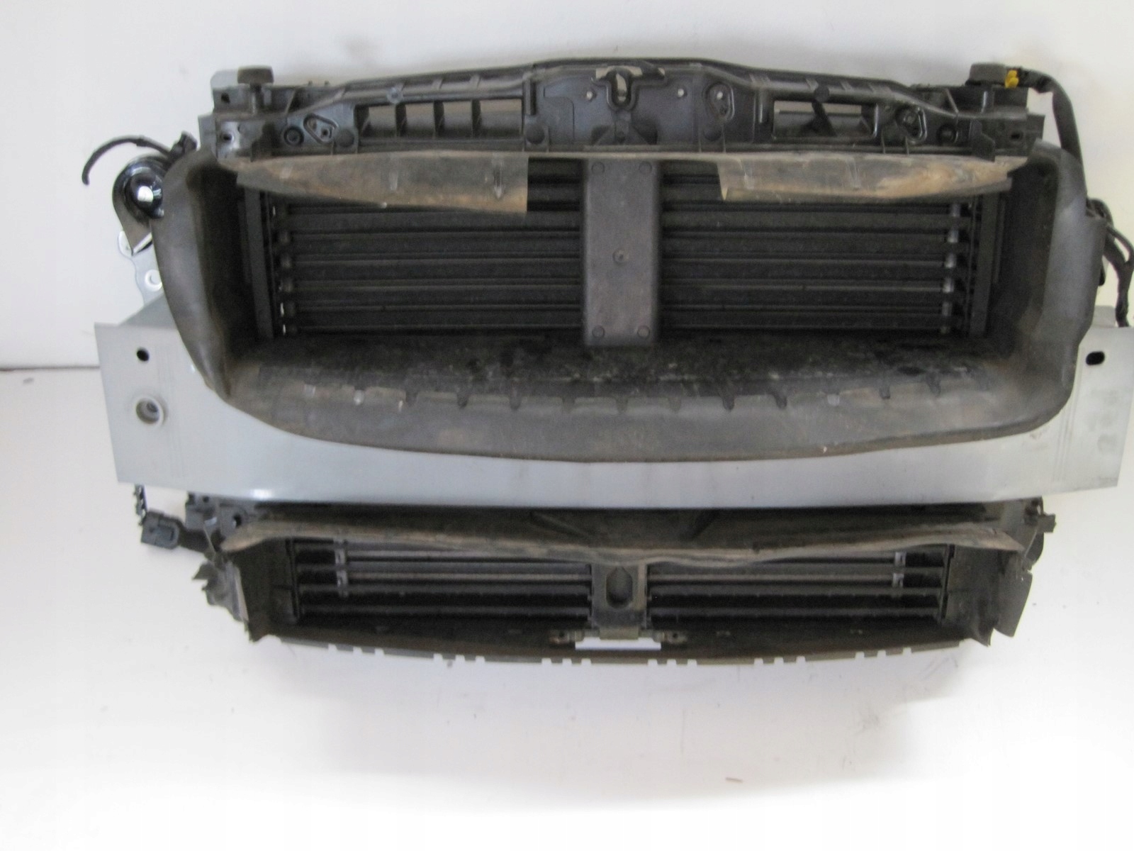 Pas przedni CHŁODNICE FORD KUGA MK3 1,5TDCI