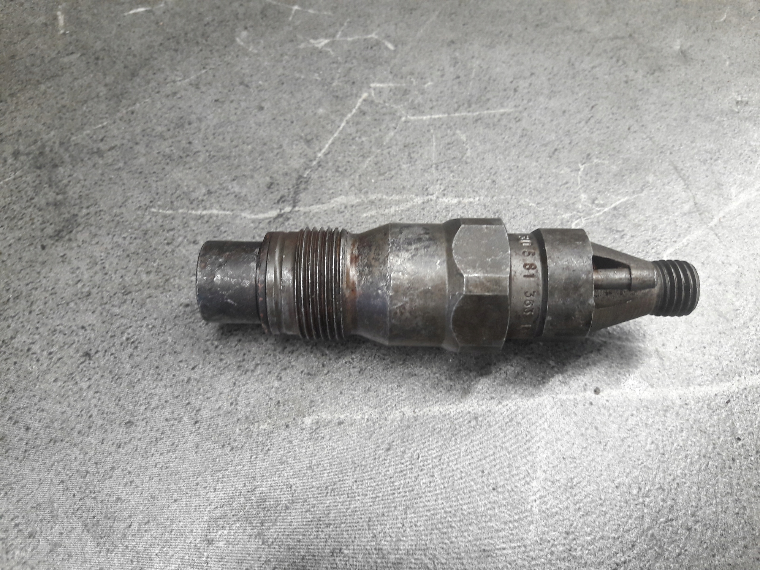 KCA30S81 wtryskiwacz IVECO DAILY FIAT DUCATO 2.5D