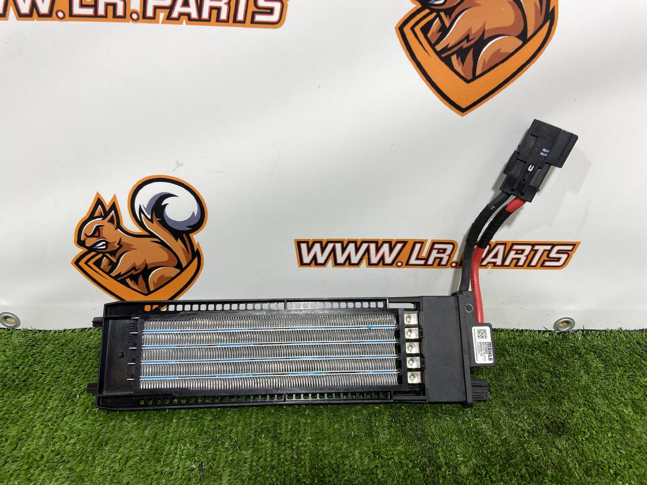 испаритель кондиционера Range Rover Sport L461 M8E2-18D652-AB