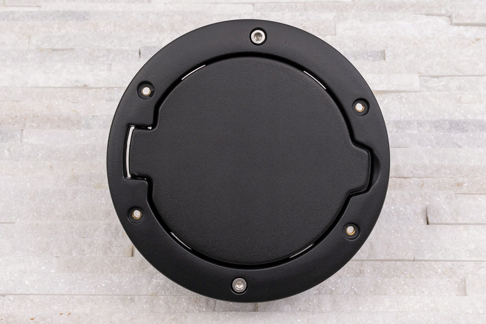 2000000003061 - JEEP WRANGLER JK 2007-2018 КРЫШКА ТОПЛИВНОГО БАКА