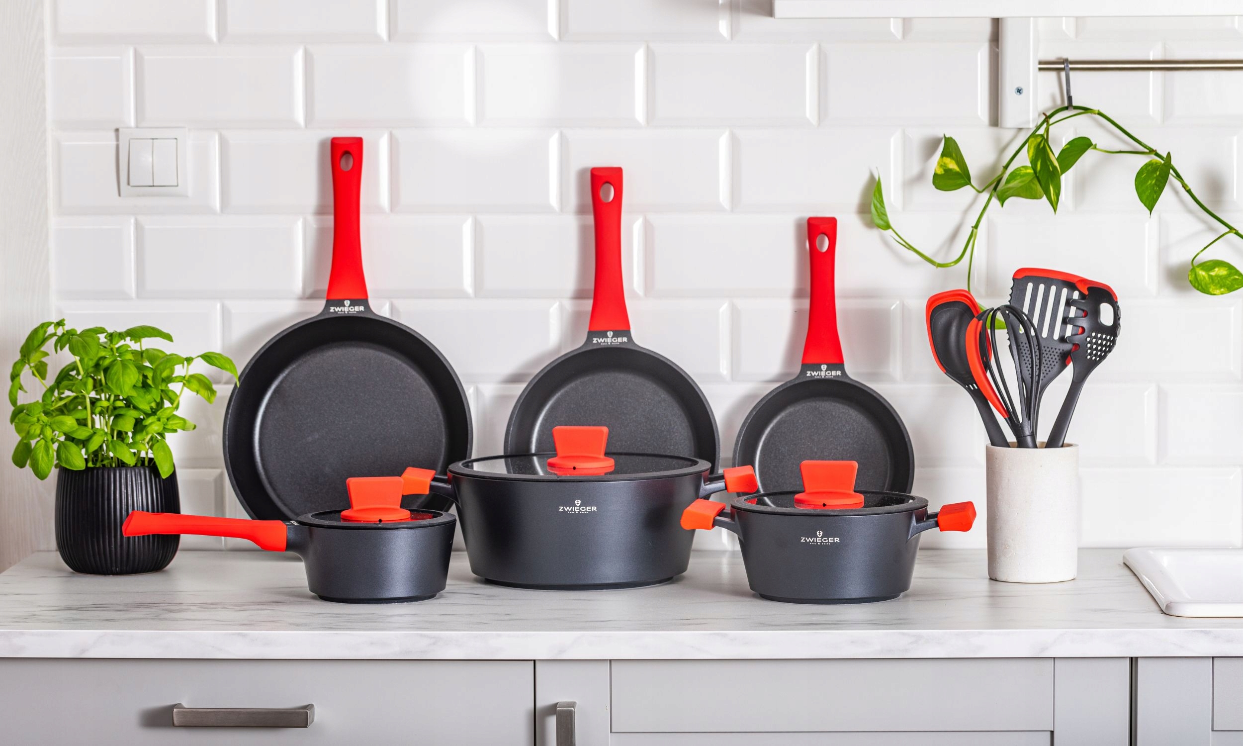 ZWIEGER OBSIDIAN TRZEPACZKA Długość 34 cm