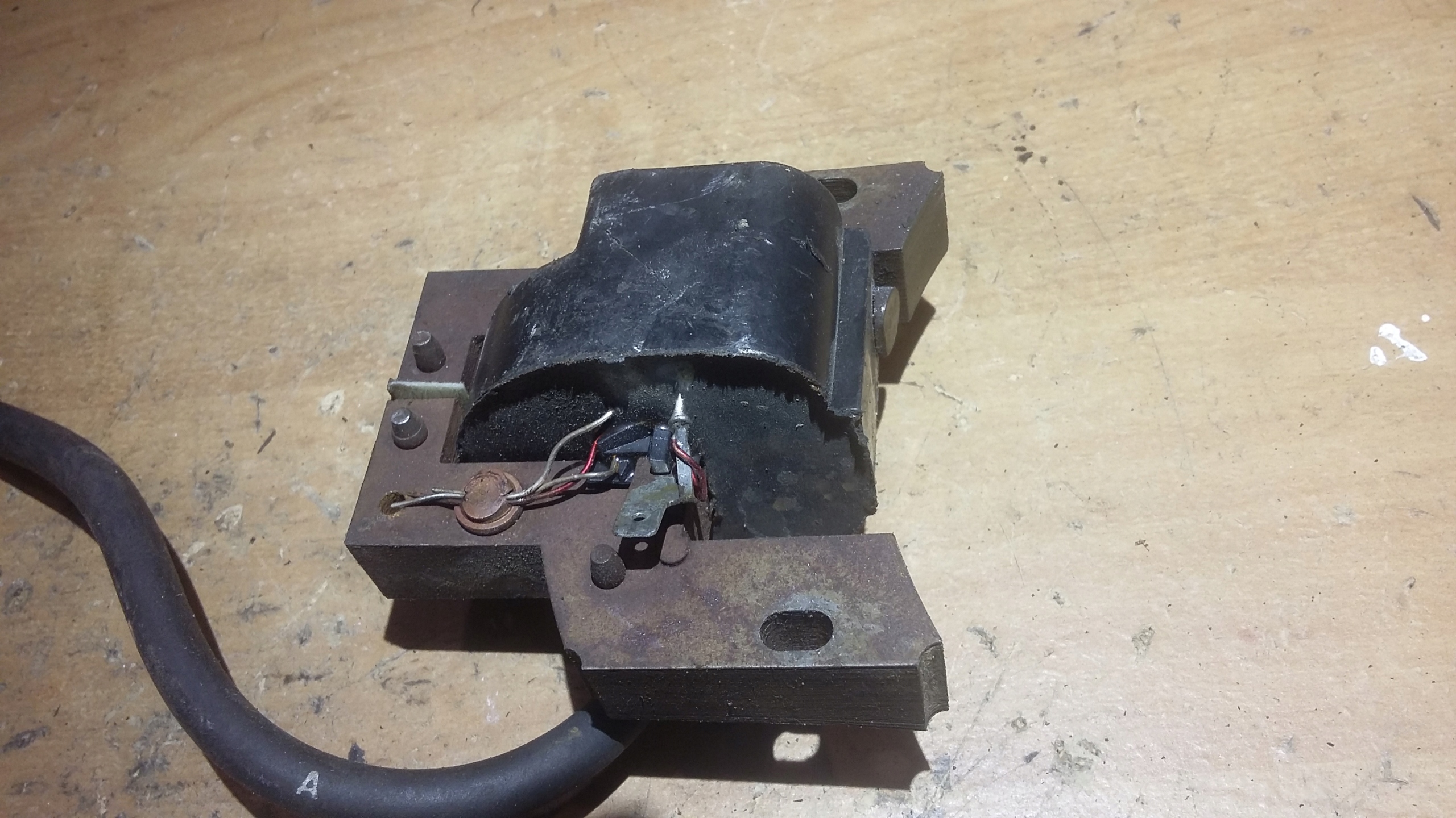 Cewka iskrownik Briggs Stratton 148cc 158cc Marka Briggs&Stratton