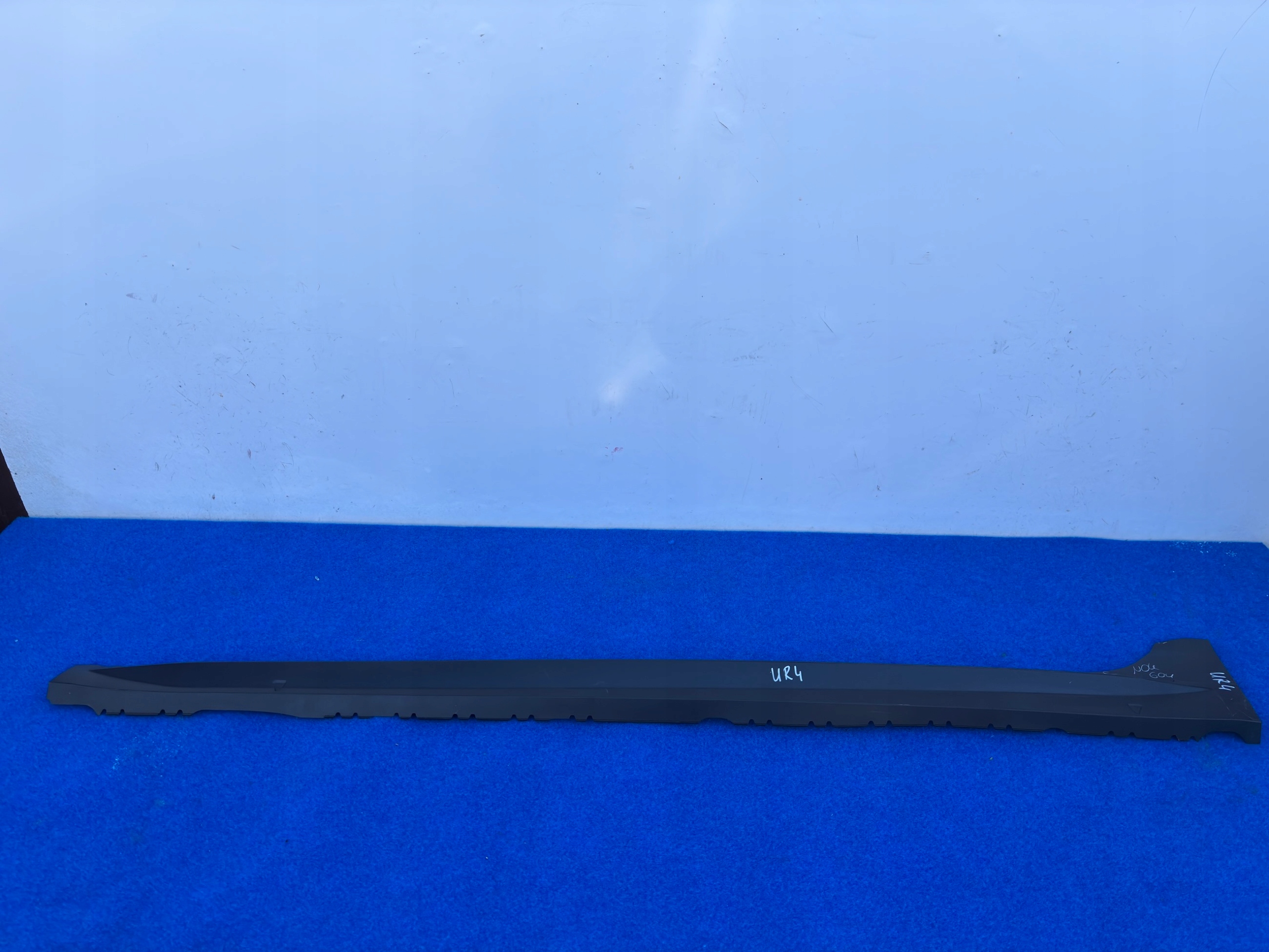 AUDI A4 B9 ALLROAD left moulding threshold threshold 8W9853855E UR4