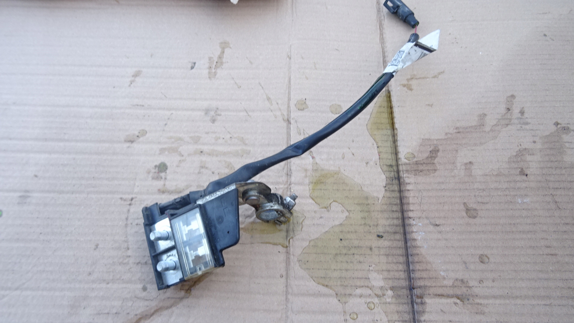 VOLVO S60 V60 XC60 BEZPIECZNIK AKUMULATORA