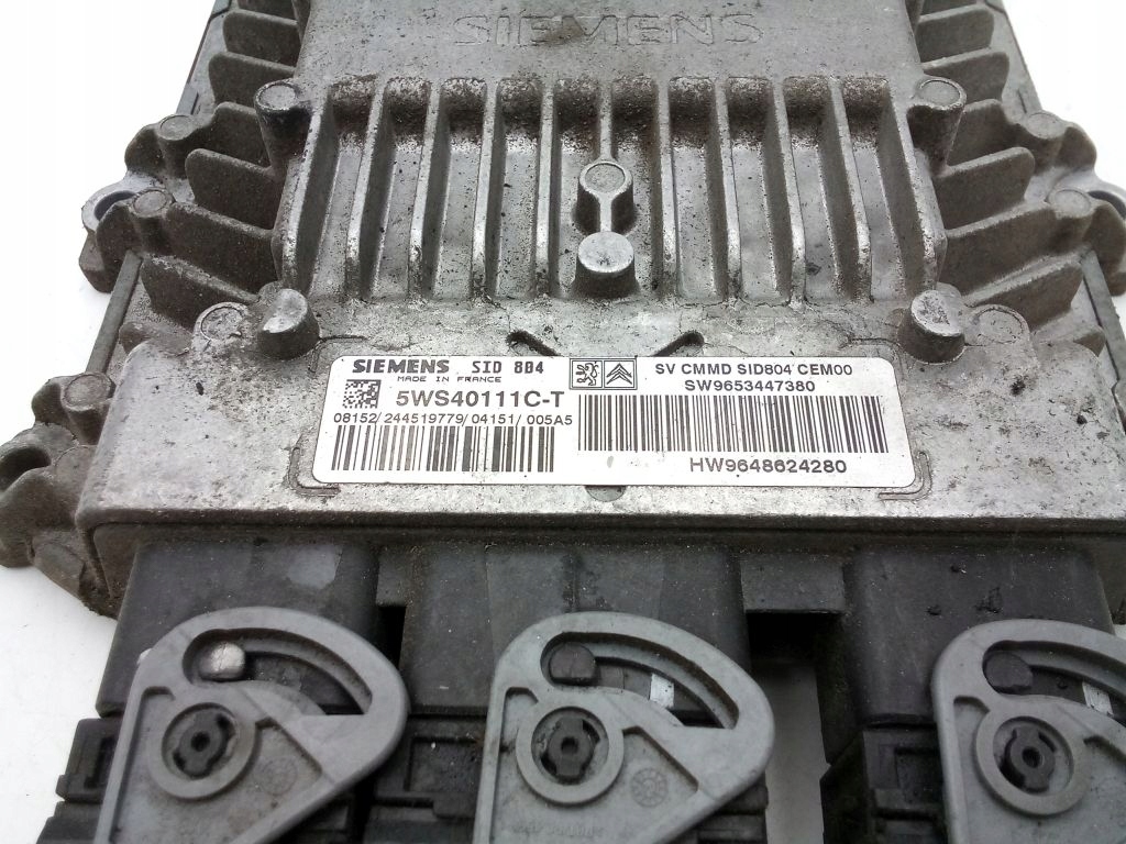 Citroen C2 1.4 HDI computer control unit of the engine 9653447380 + wtyczki