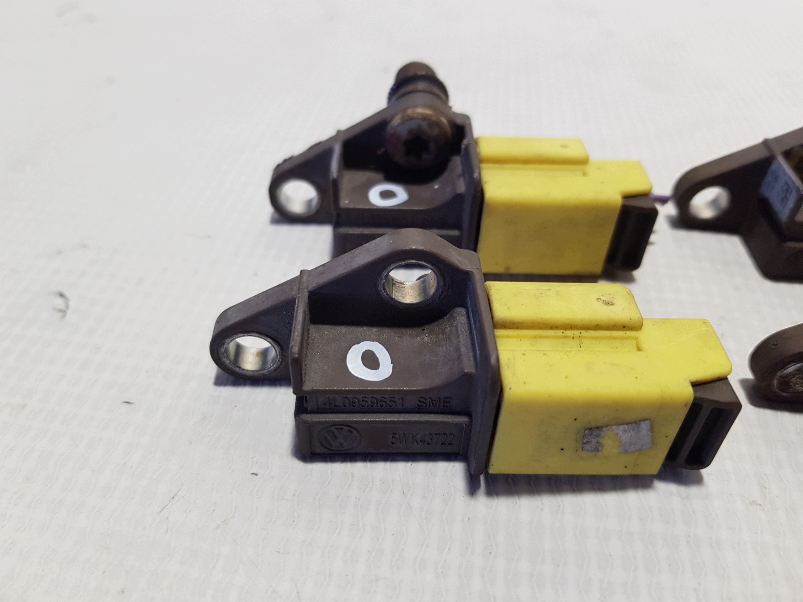 impact sensor AUDI A6 C6 Q7 4L A4 B8 4L0959651