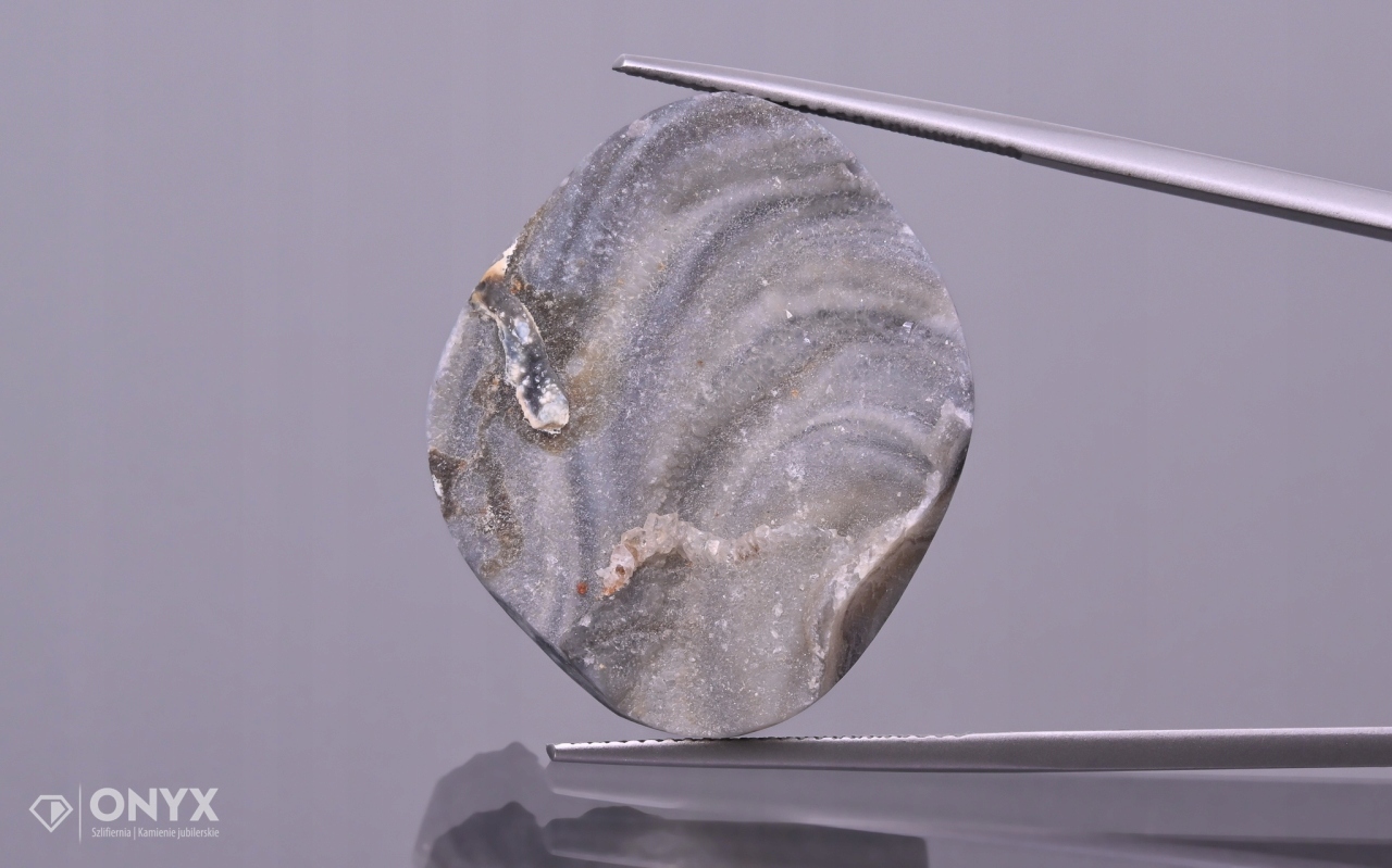 Nepravidelná chalcedonová růže 30x25,5 mm