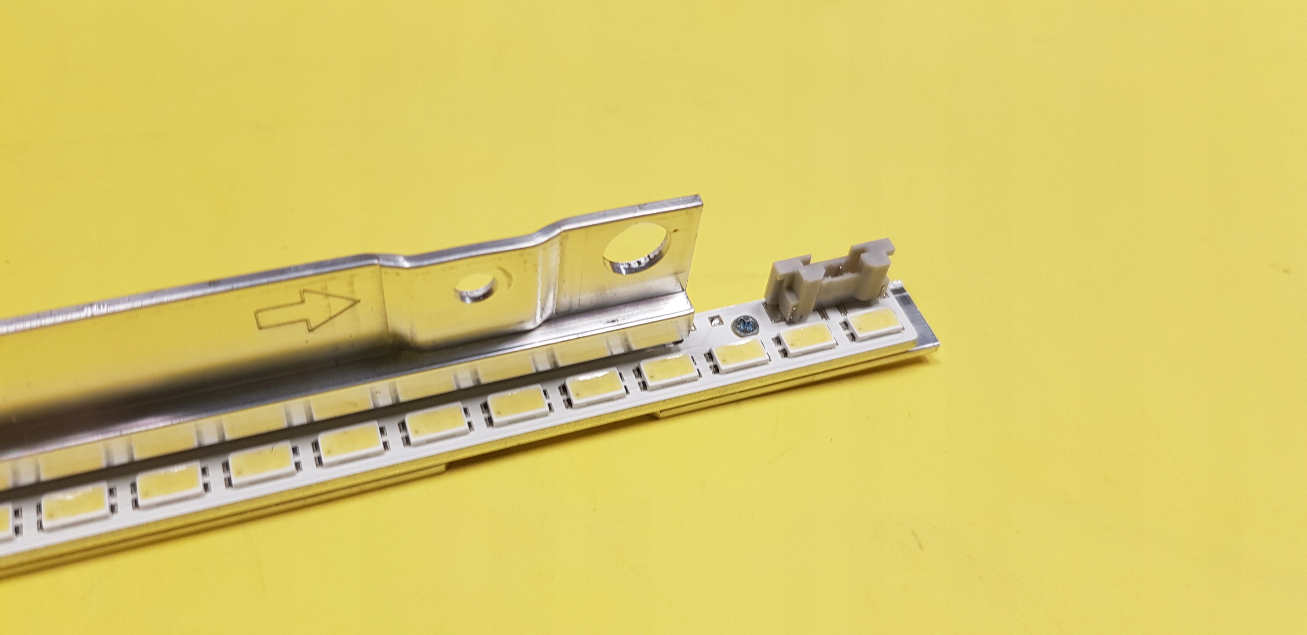 PODŚWIETLENIE UE40D5500 UE40D5000 2011SVS40 Producent Samsung