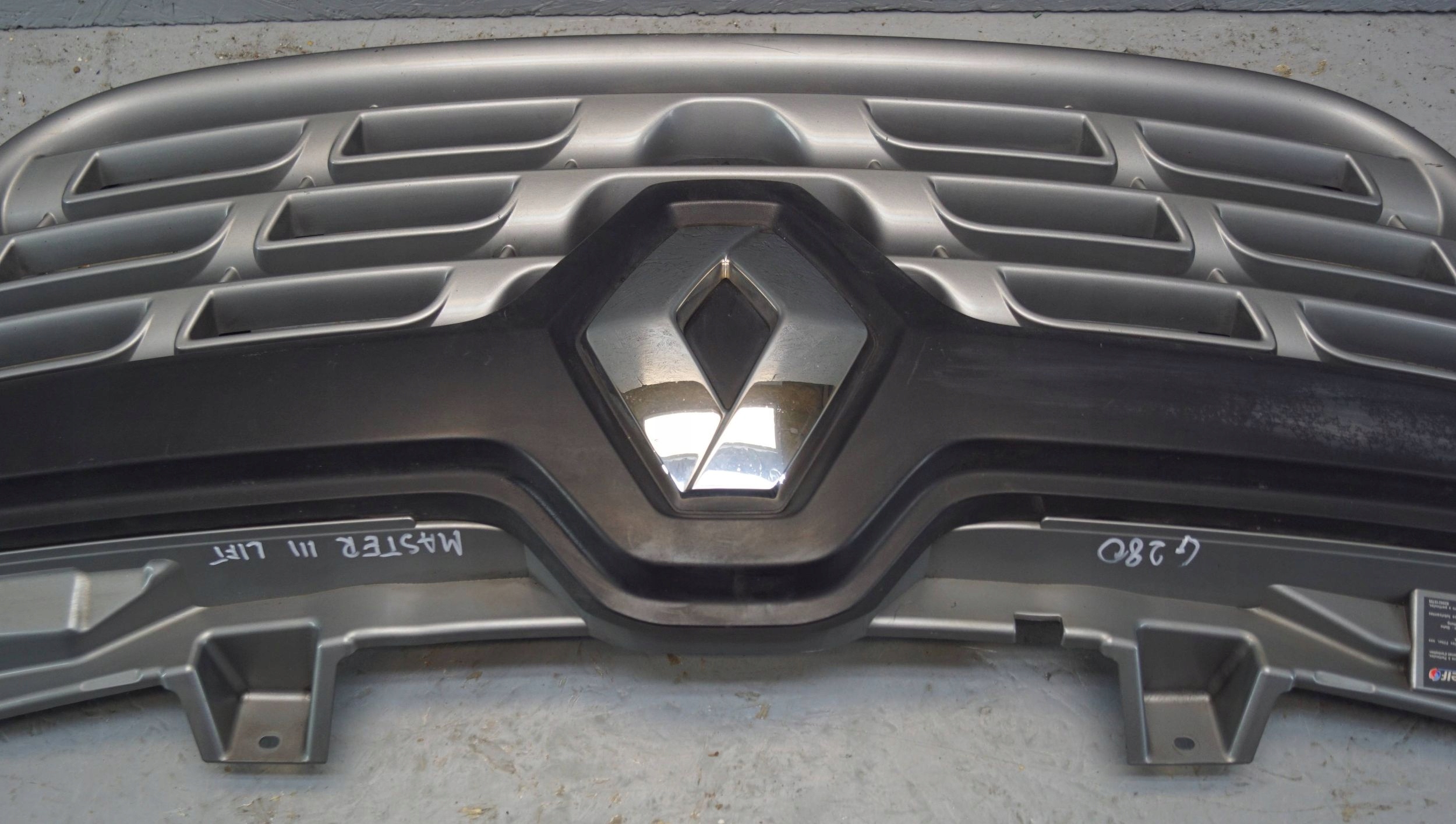 Renault Master II Kühlergrill FRONTGRILL Kühlergitter 623102803R - Thumbnail 10