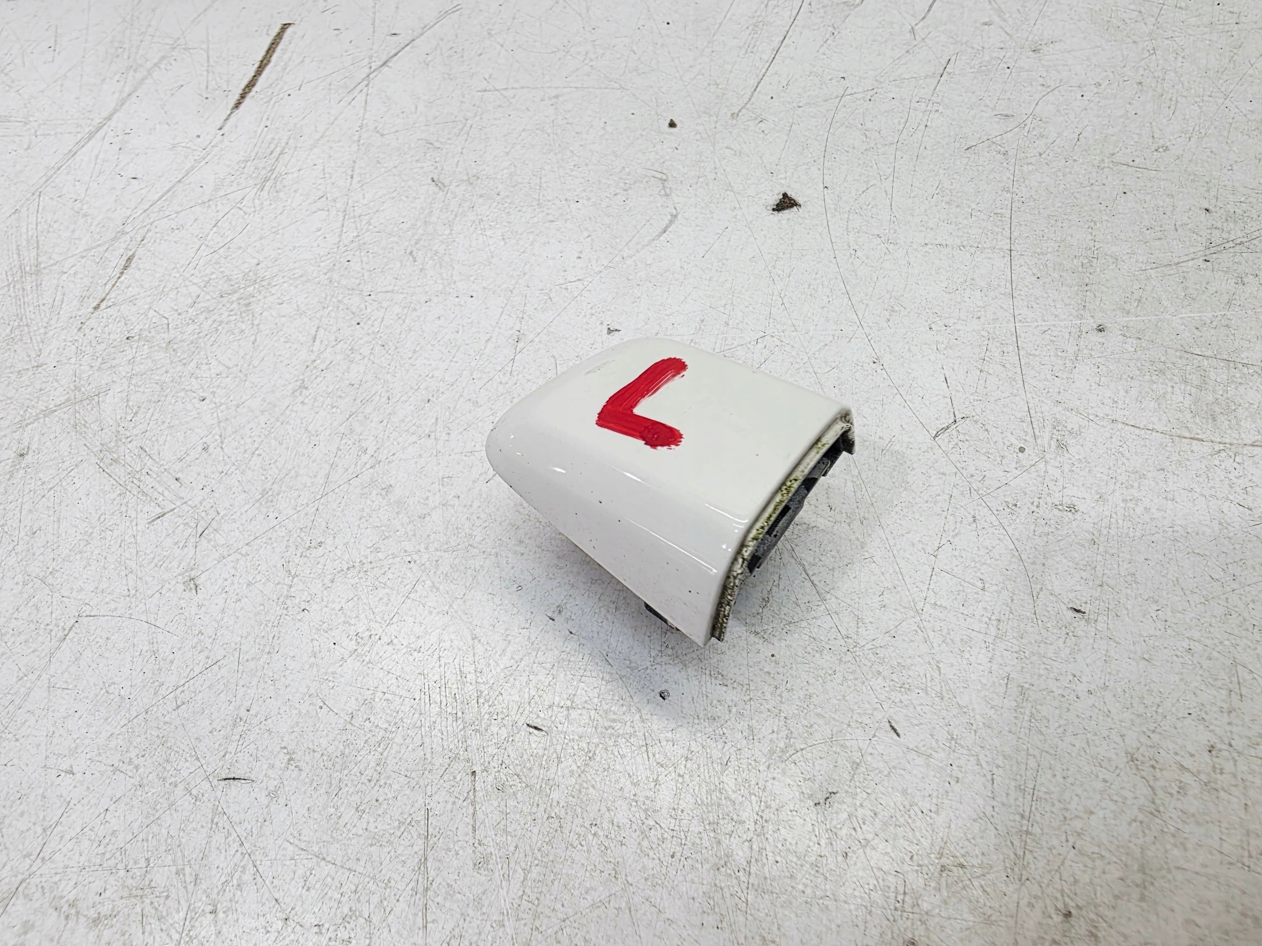 spoiler handles door left AUDI A3 8V 8V0837167B