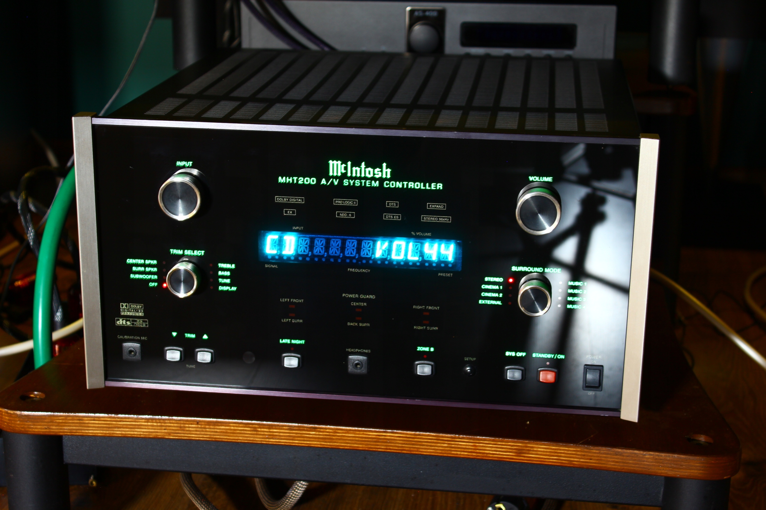 Wzmacniacz McIntosh MHT 200