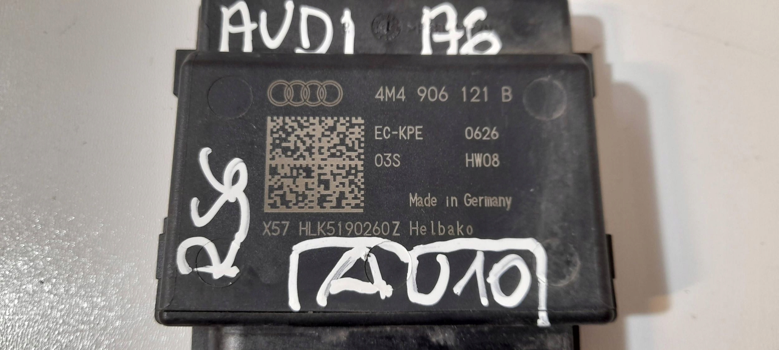 Audi A6 RS6 C8 Bedienteil Dieselpumpe 4M4906121B (AU10)