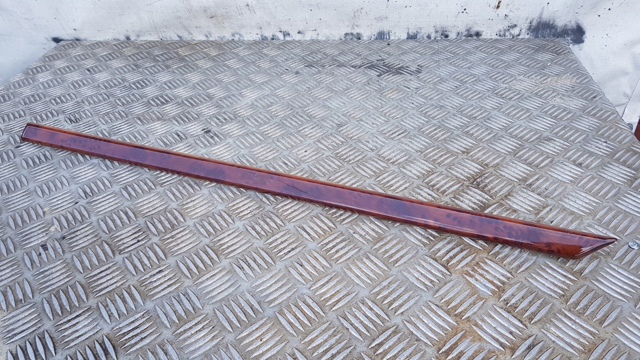 BMW E39 decorative trim DEKOR right rear part