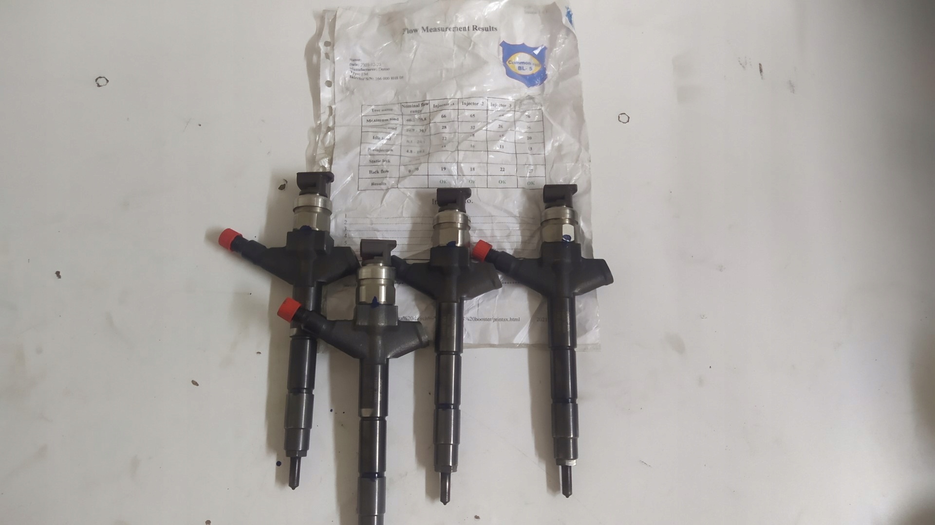 Wtryskiwacz 166003XN0A Navara Lift D40 2.5 DCI