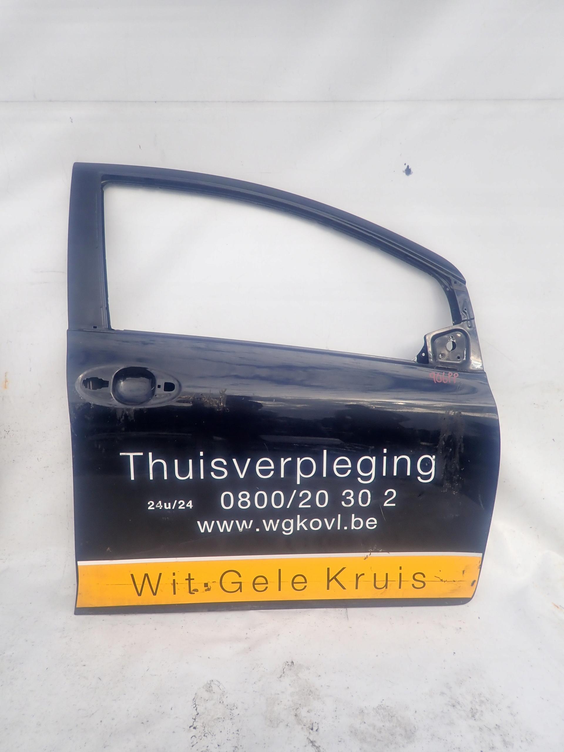 TOYOTA YARIS II 05-11 door right front front