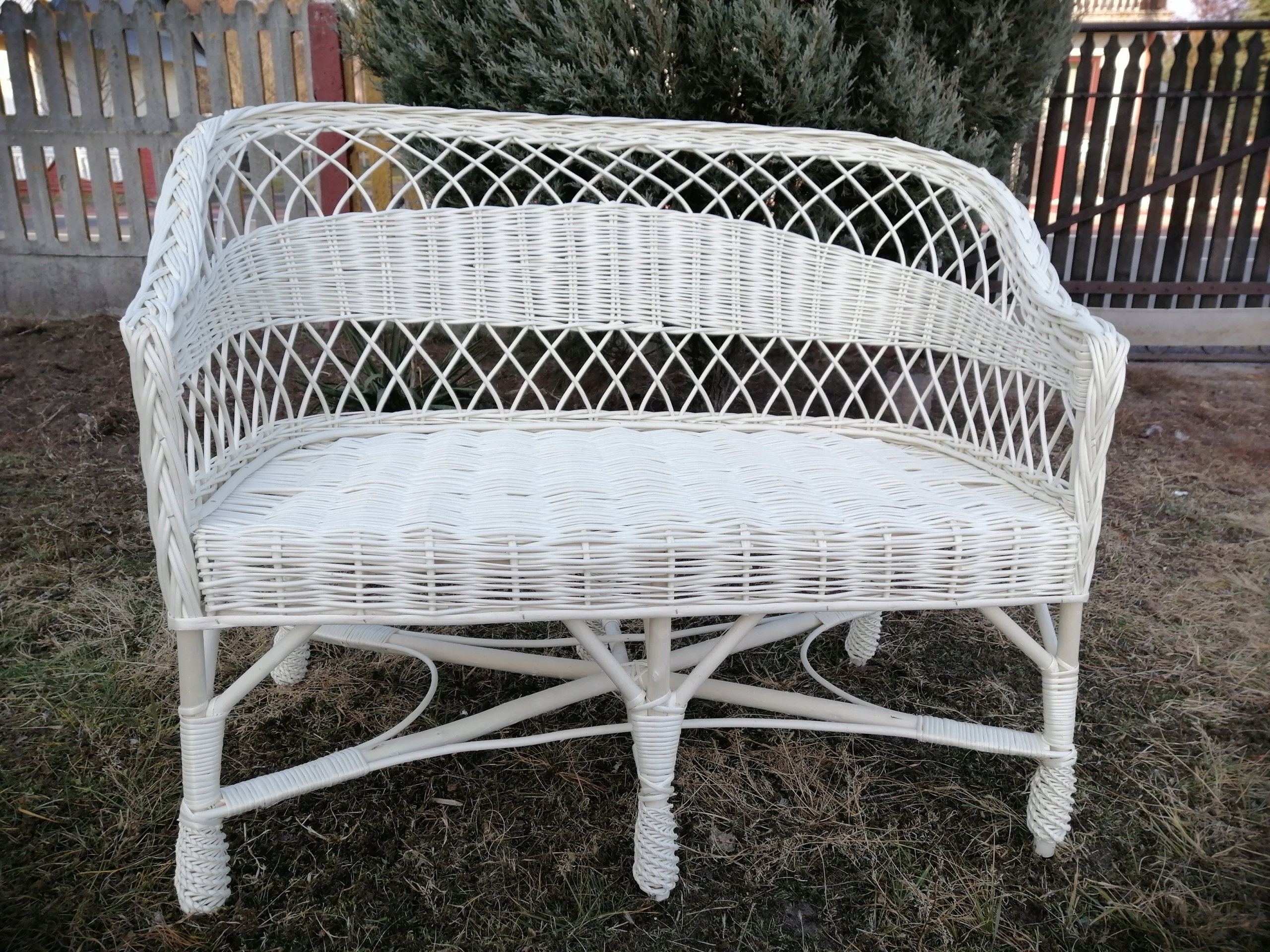 WIKLINA ŁAWKA SOFA z oparciem Siedlisko Marka Wickerland