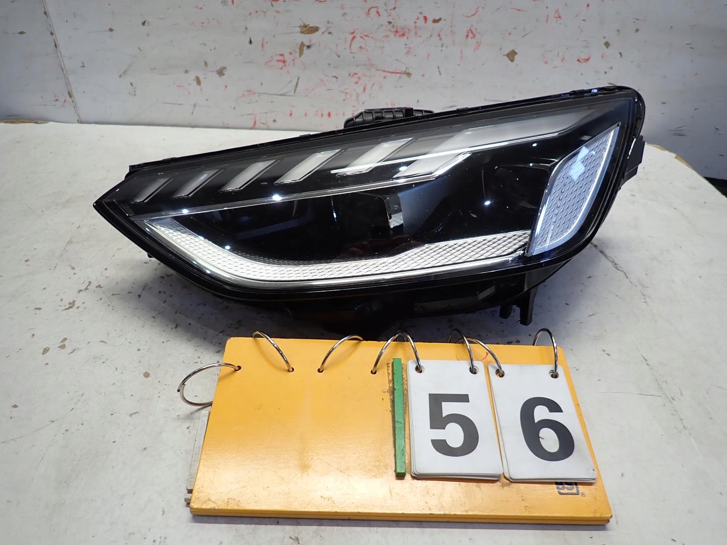 light front front left AUDI A4 B9 LIFT 2019- FULL LED MATRIX 8W0941035E