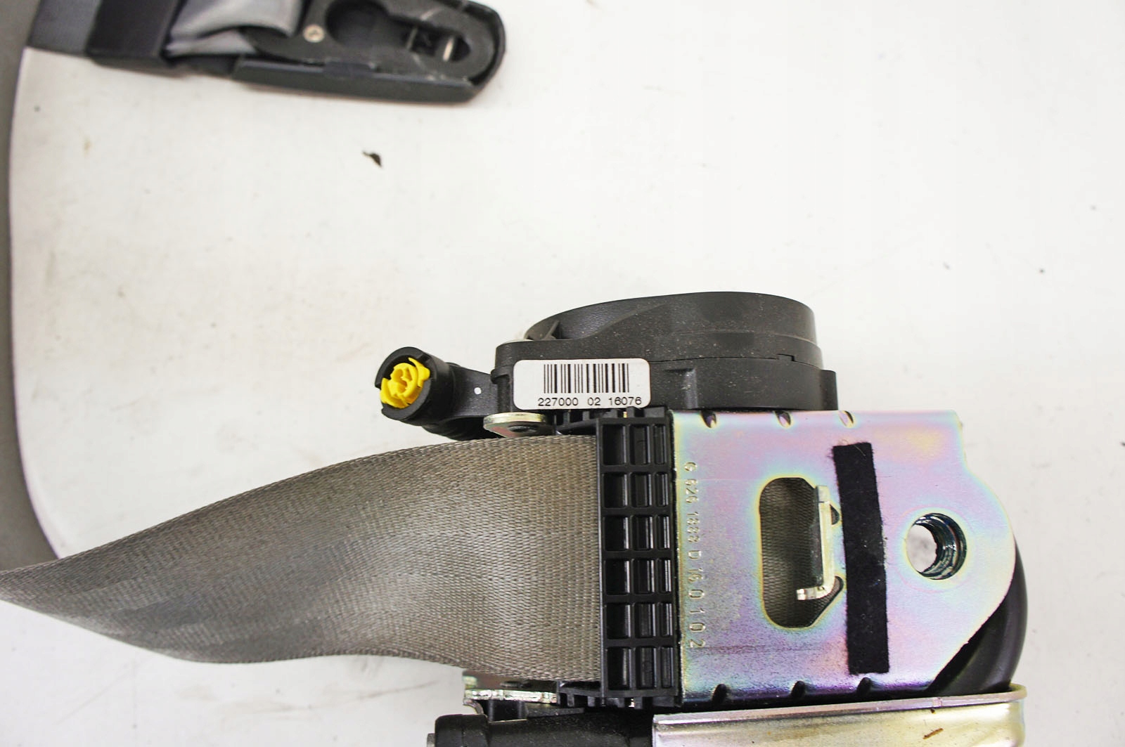 MN165 Audi A4 B9 ^ ремень натяжитель правый передний