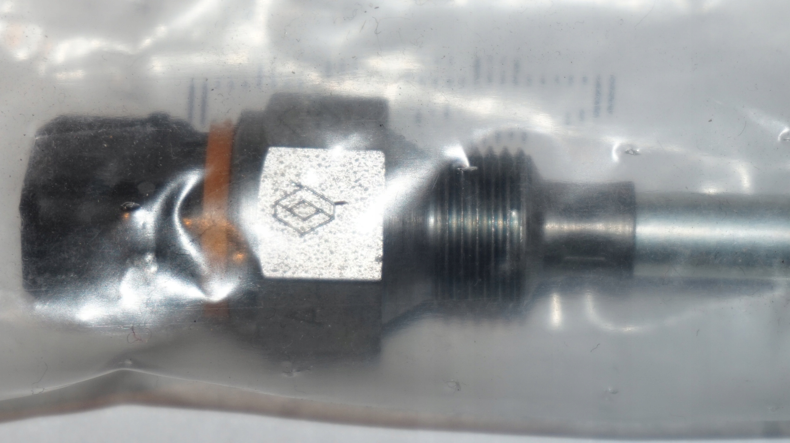 ДАТЧИК МАСЛА RENAULT OPEL 1.8 2.0 111458860R