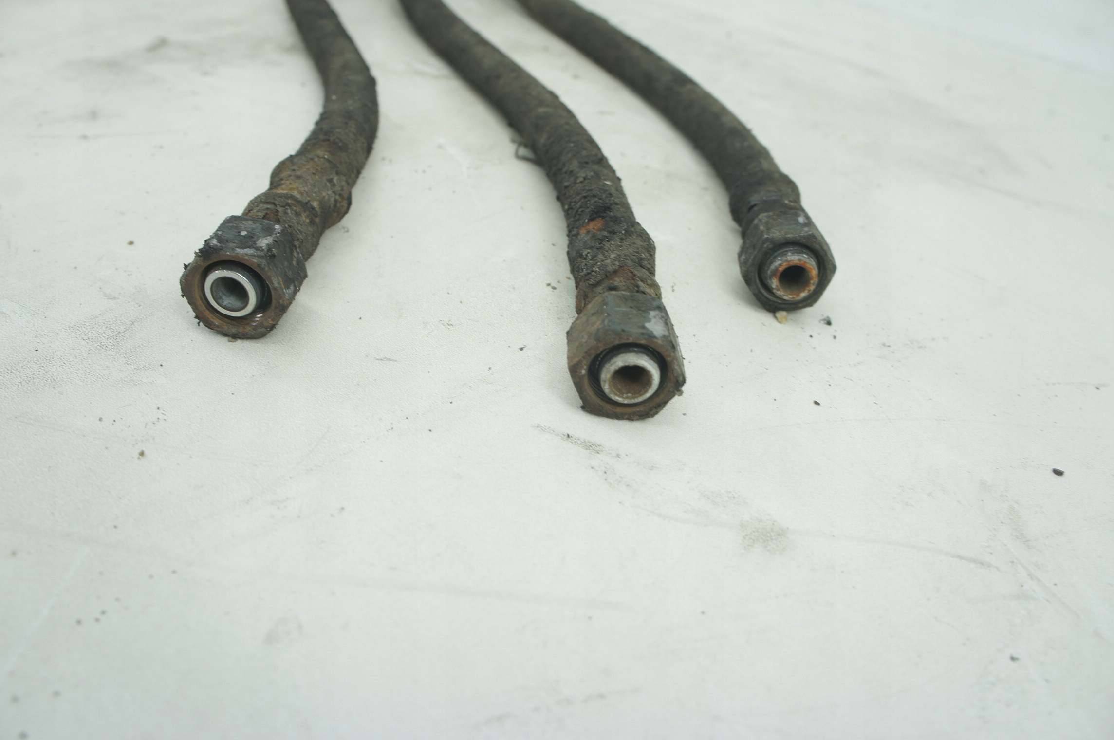 JP042 Iveco Stralis AS440 10 3d Przewody Mostu Tyl Part number