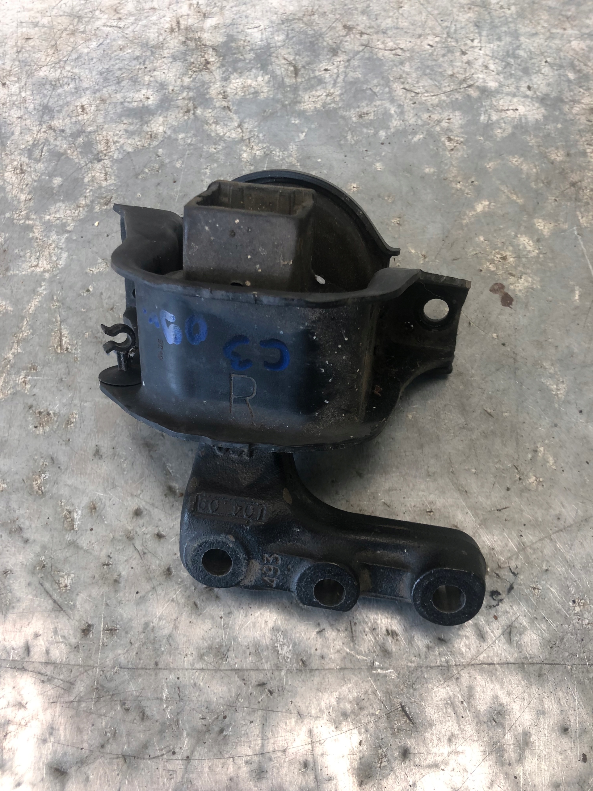 holder engine mount CITROEN C3 and 9686624280