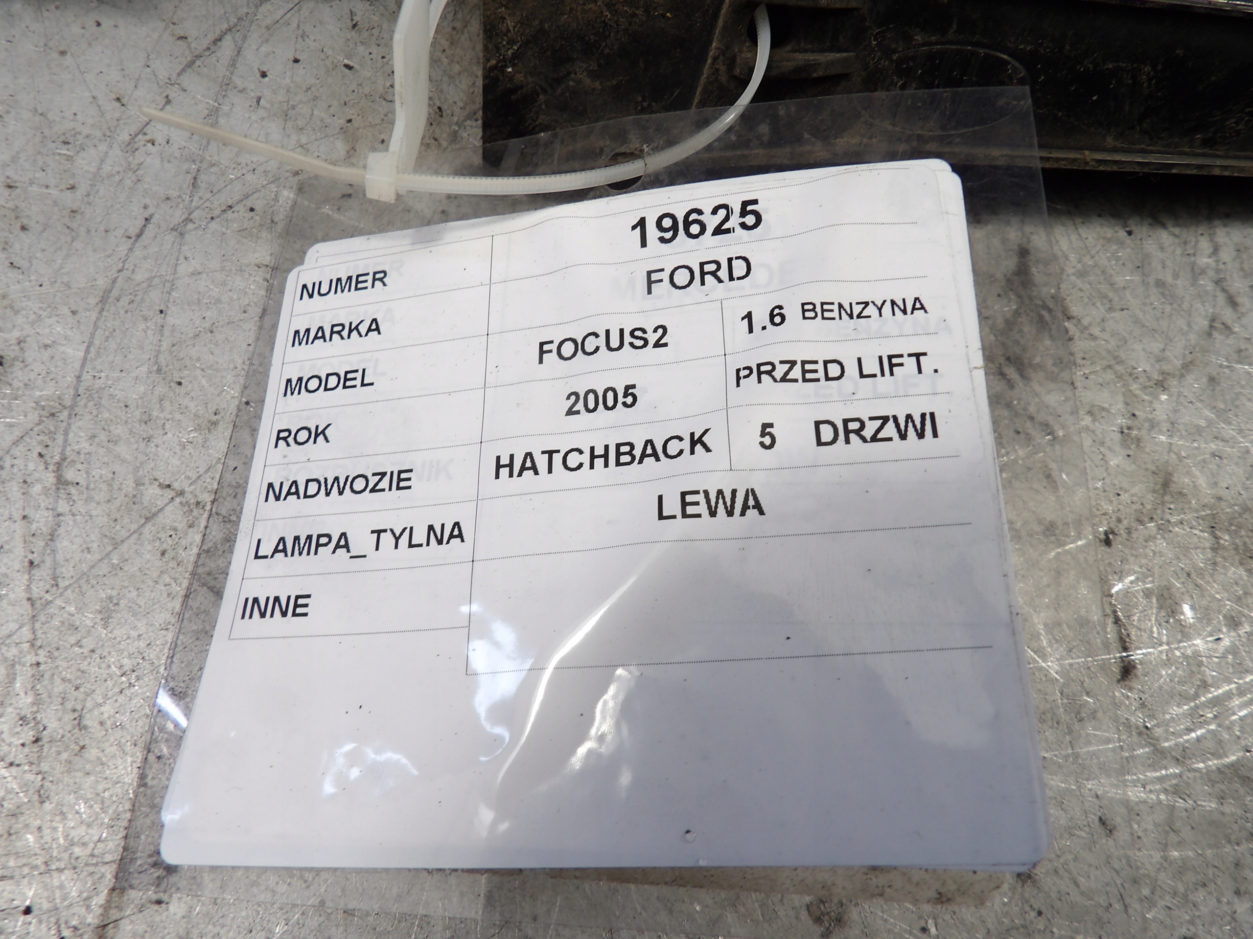 Ford Focus MK2 Licht hinten links