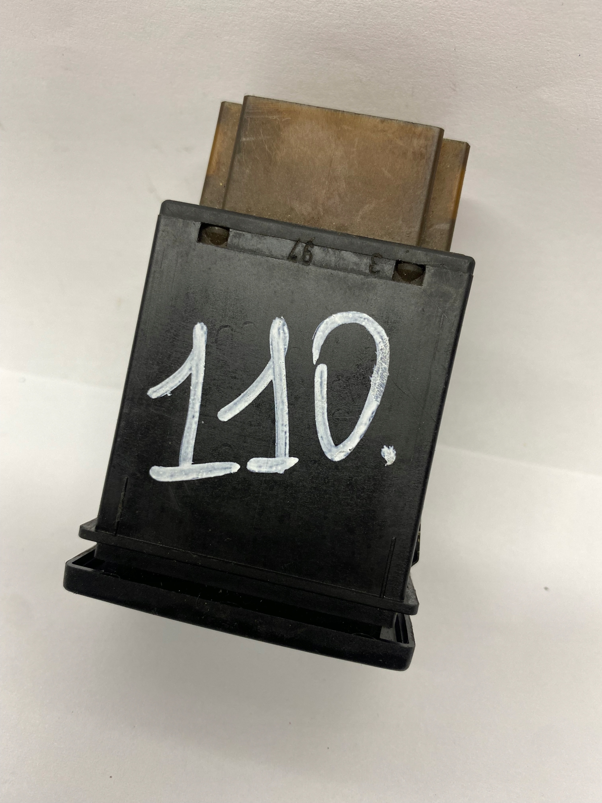 switch of the heating windows Volkswagen OE 703959621