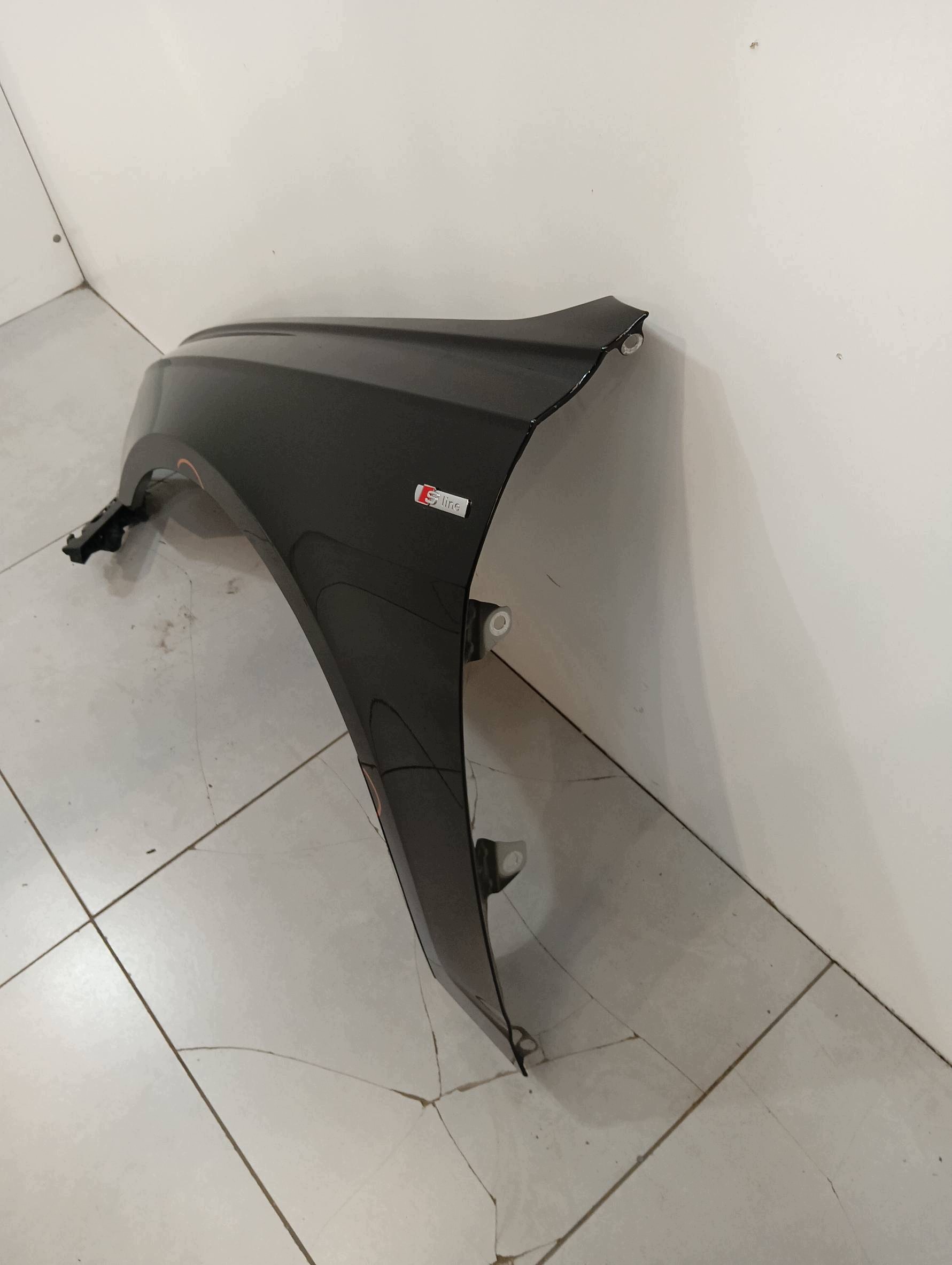fender left front LY9B Audi A6 V (2018-) C8